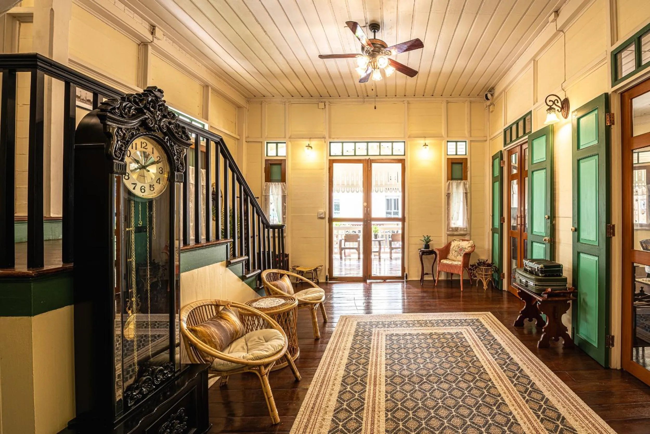 Communal lounge/ TV room in Wallaya Heritage Stay