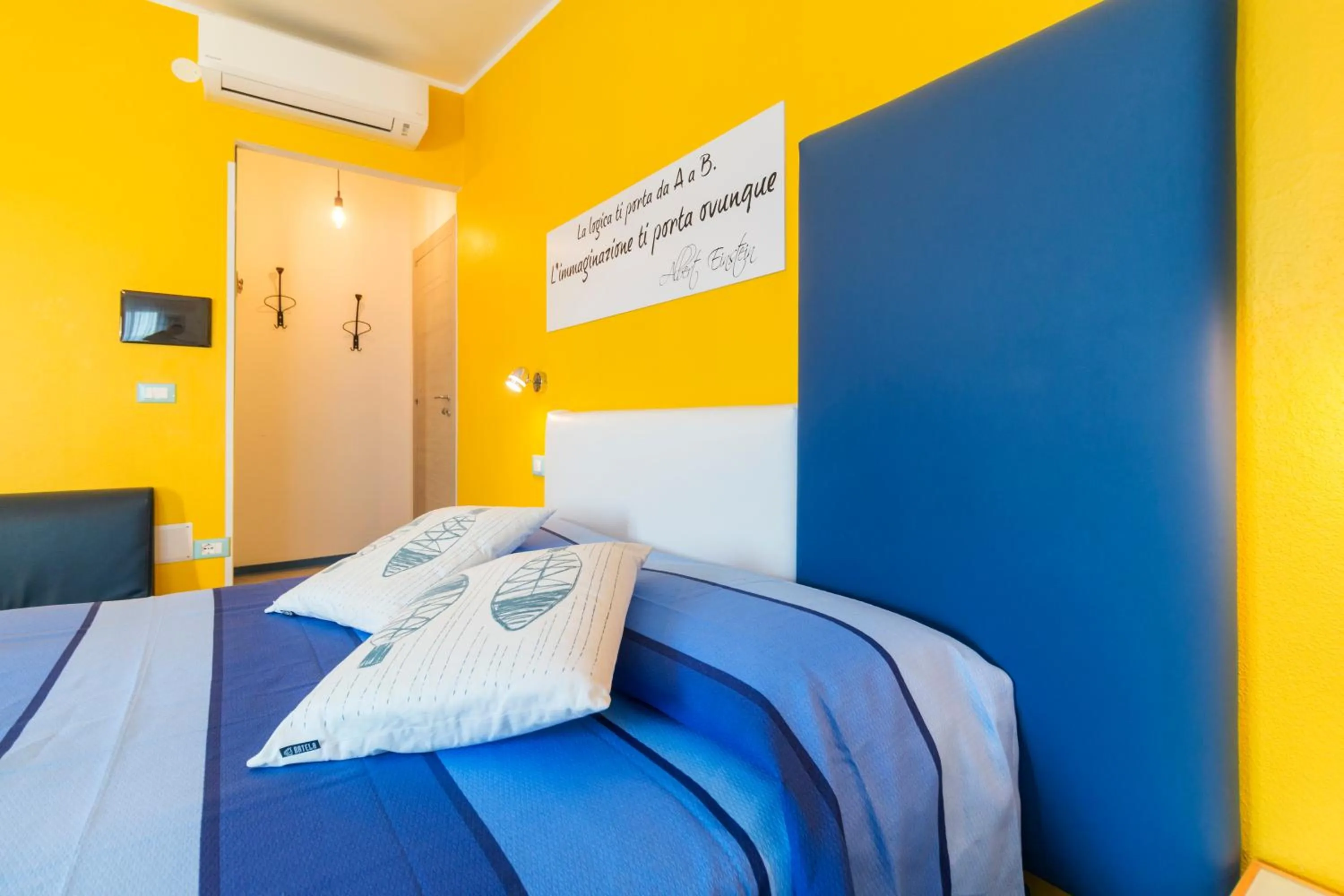 Photo of the whole room, Bed in La Favorita Hotel