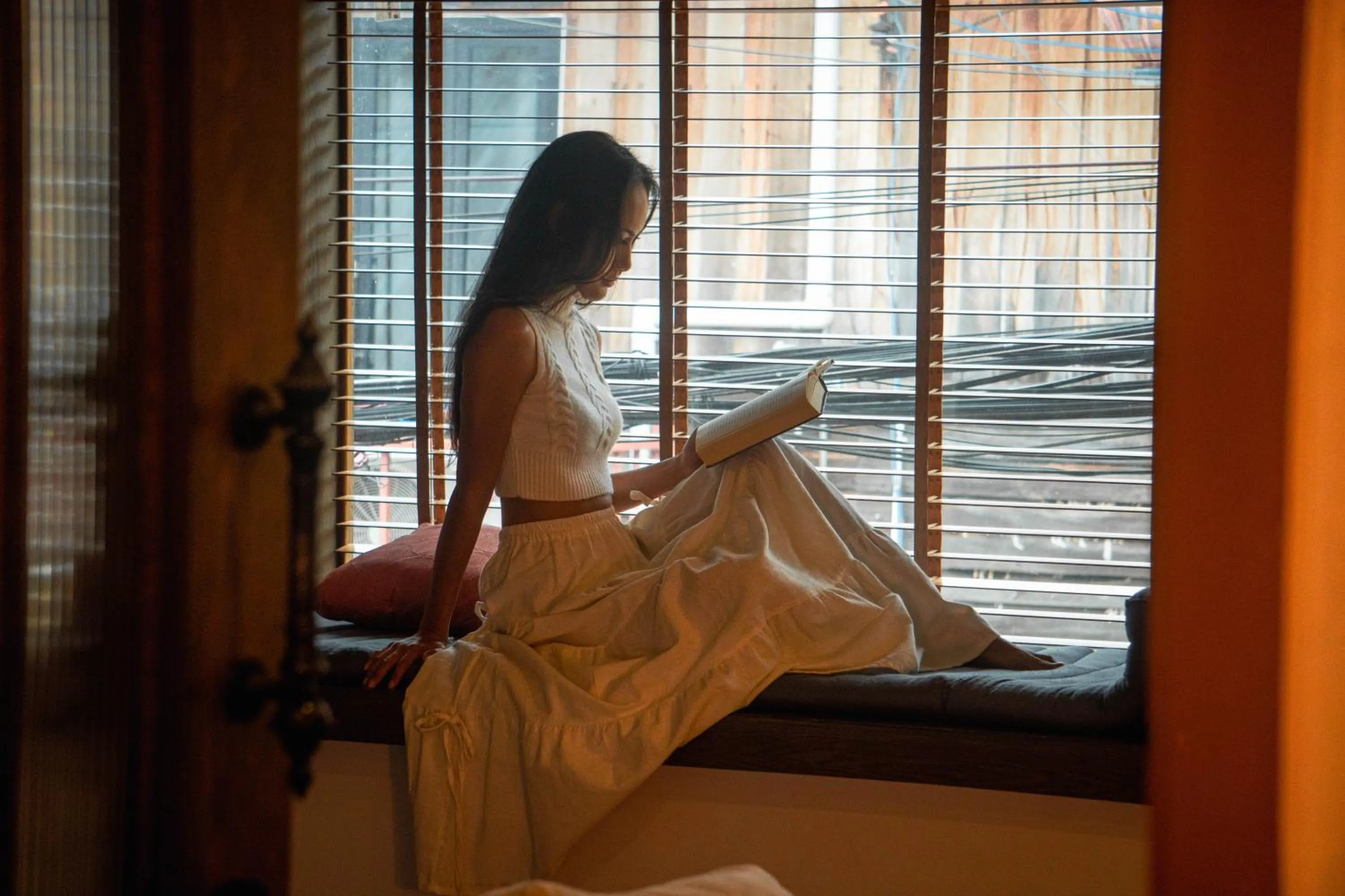 People in The Folkster House Chiangkhan