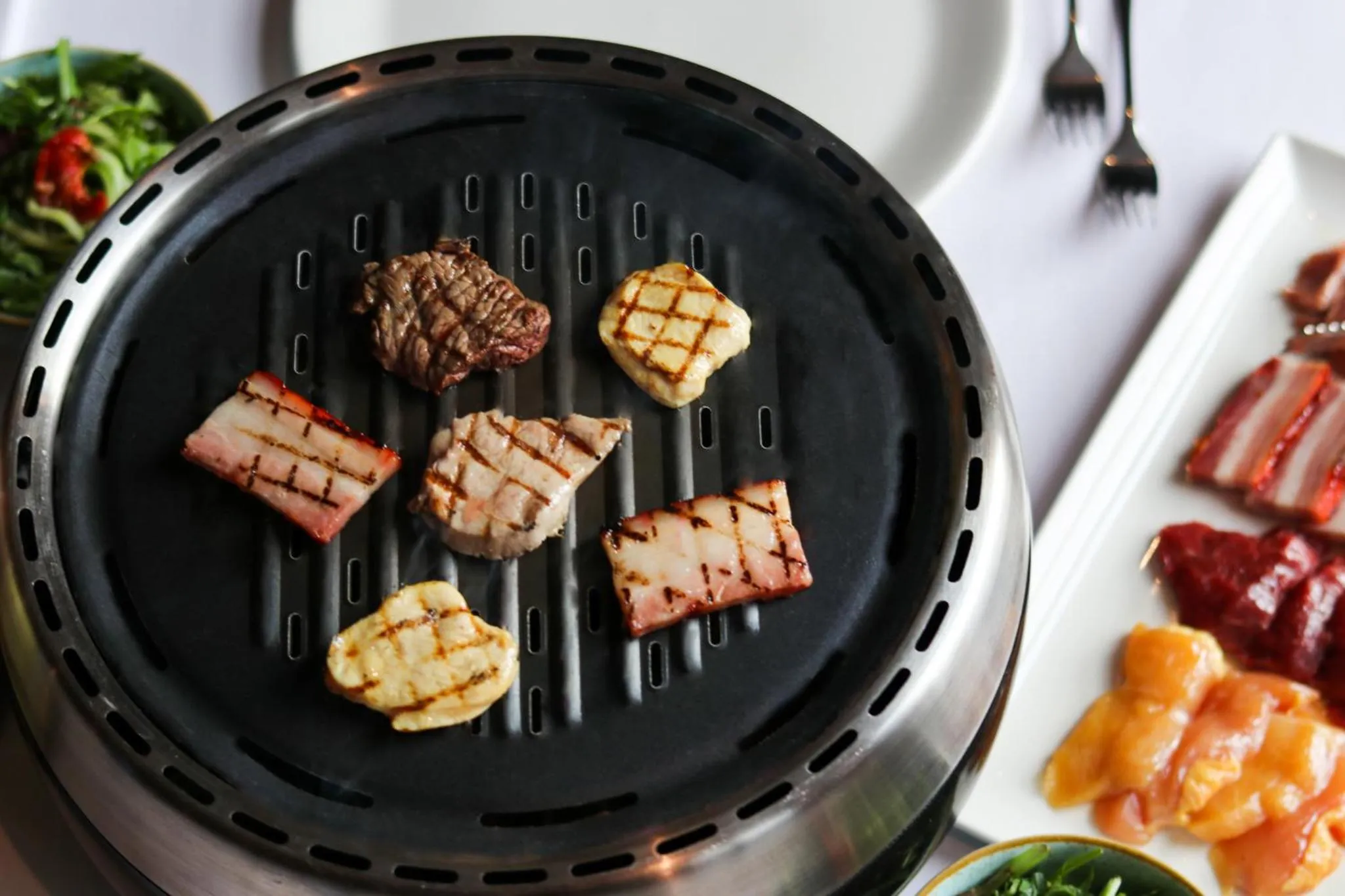 Restaurant/places to eat in Alpine Hotel by SnowWorld