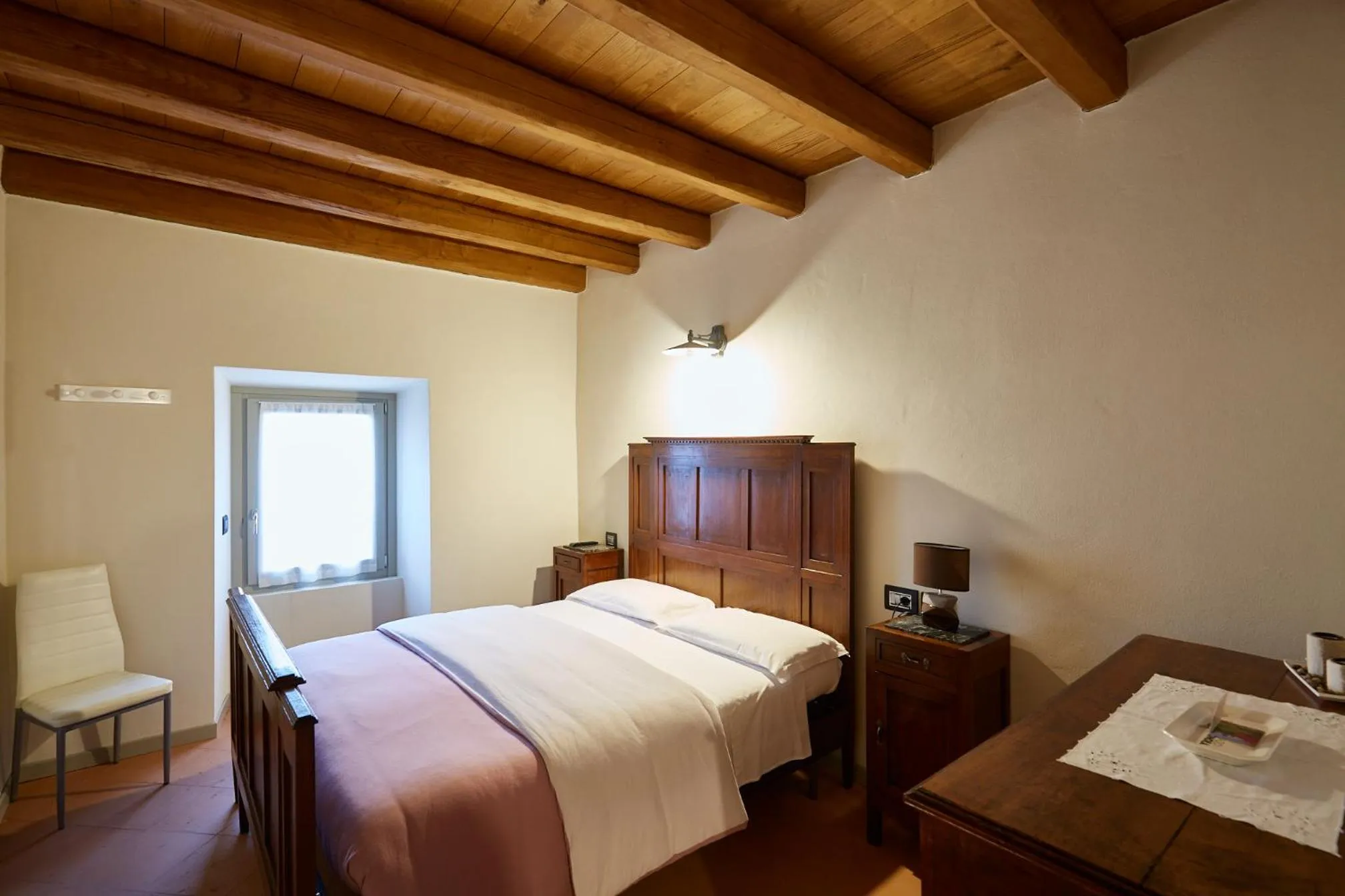 Bed in Palazzo Eleonora