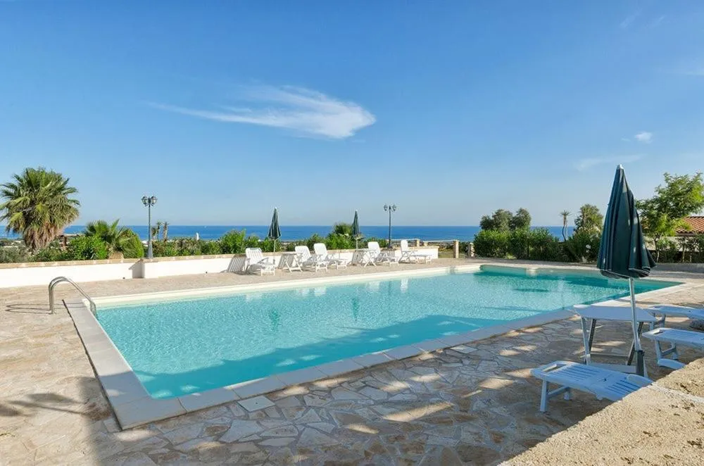 Tenuta Li Fani Residence Hotel