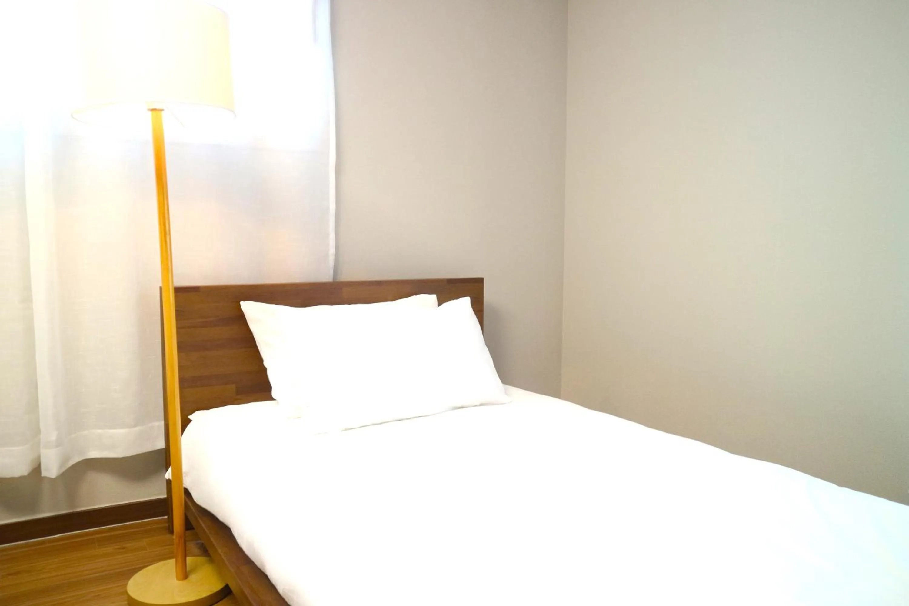 Bedroom, Bed in Incheon Airport Guest House King