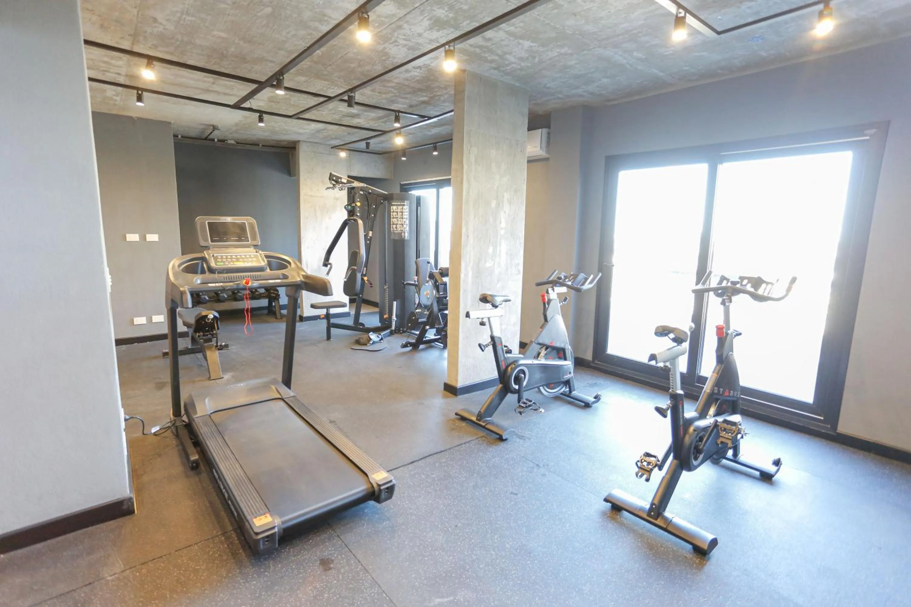 Fitness centre/facilities in Howard Johnson Undici Republica de La Boca