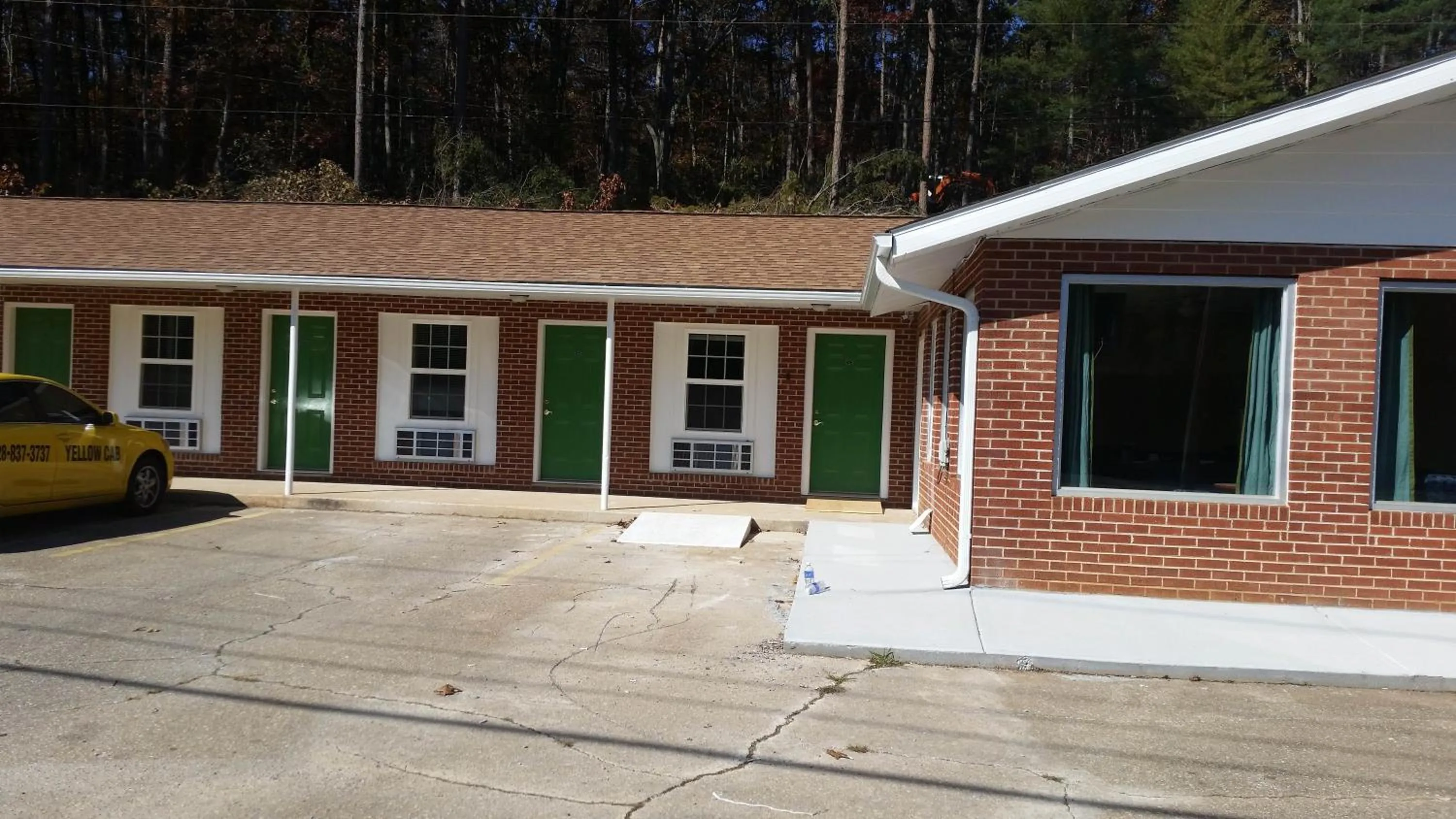 Facade/entrance in Murphy Motel