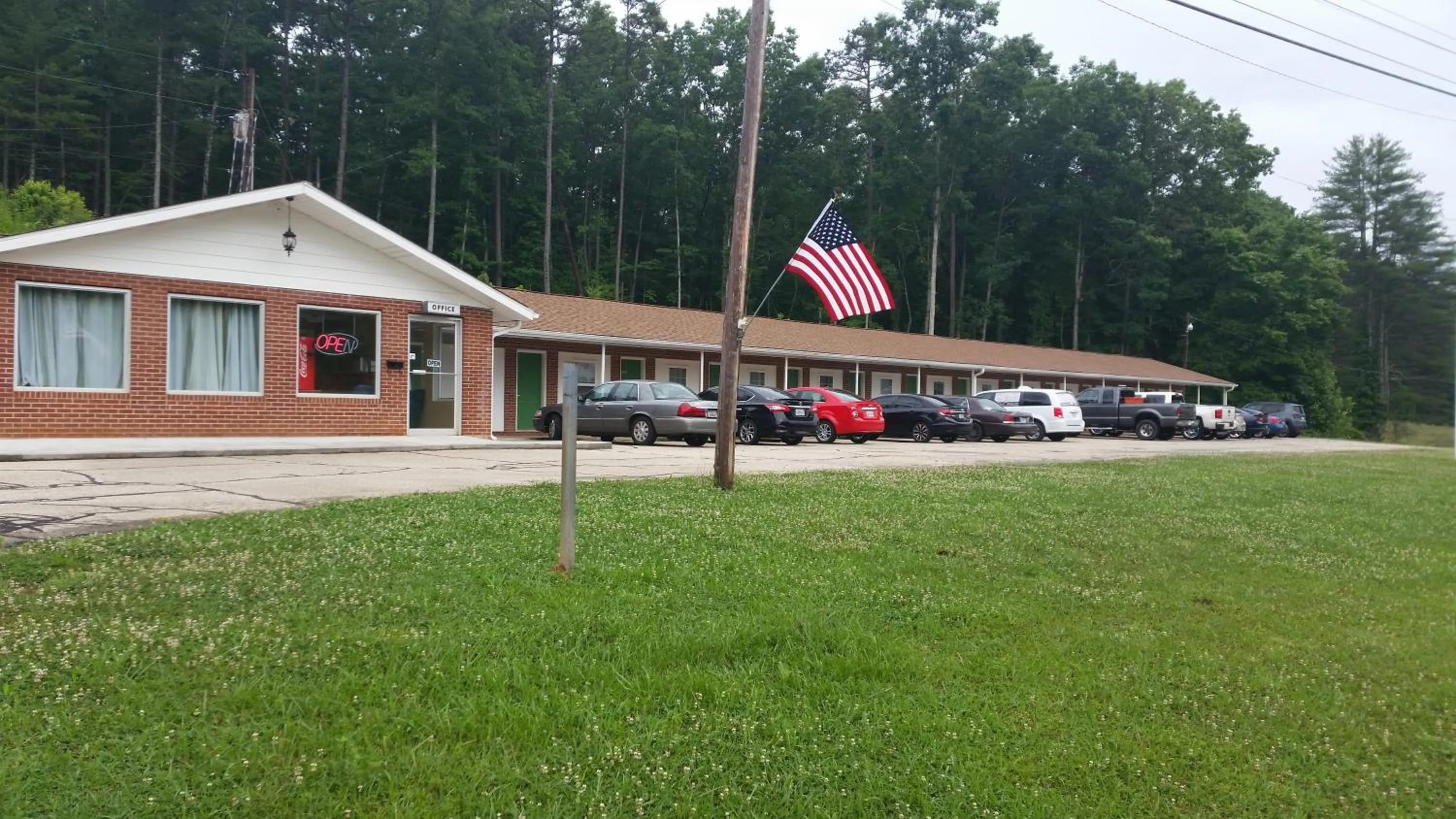 Property building in Murphy Motel