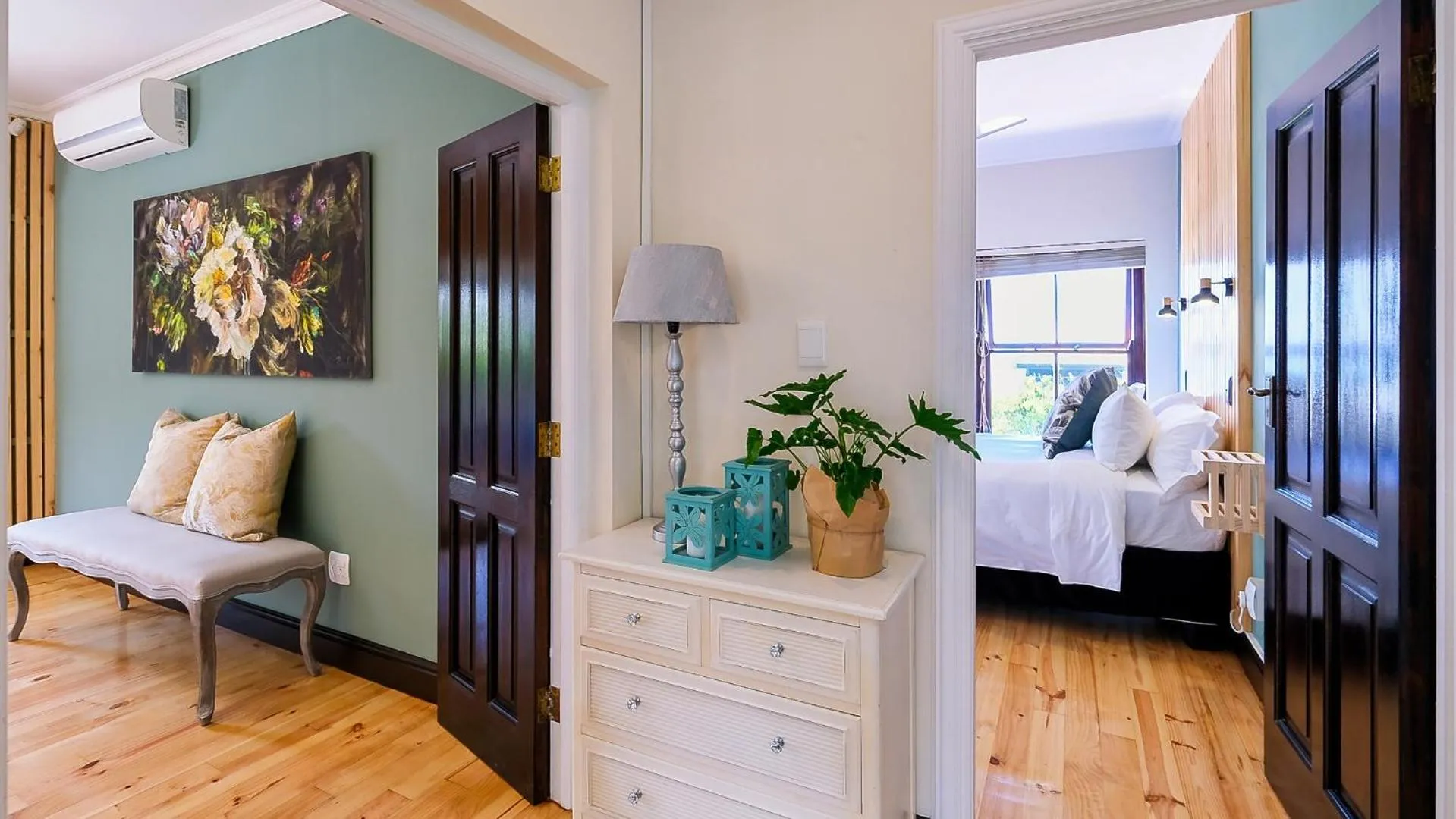 Bedroom, Bed in Wilderness on Sea