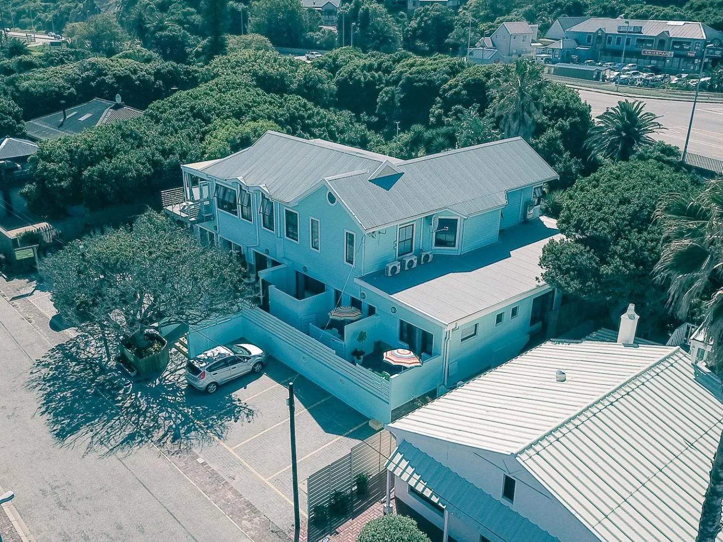 Property building in Wilderness on Sea