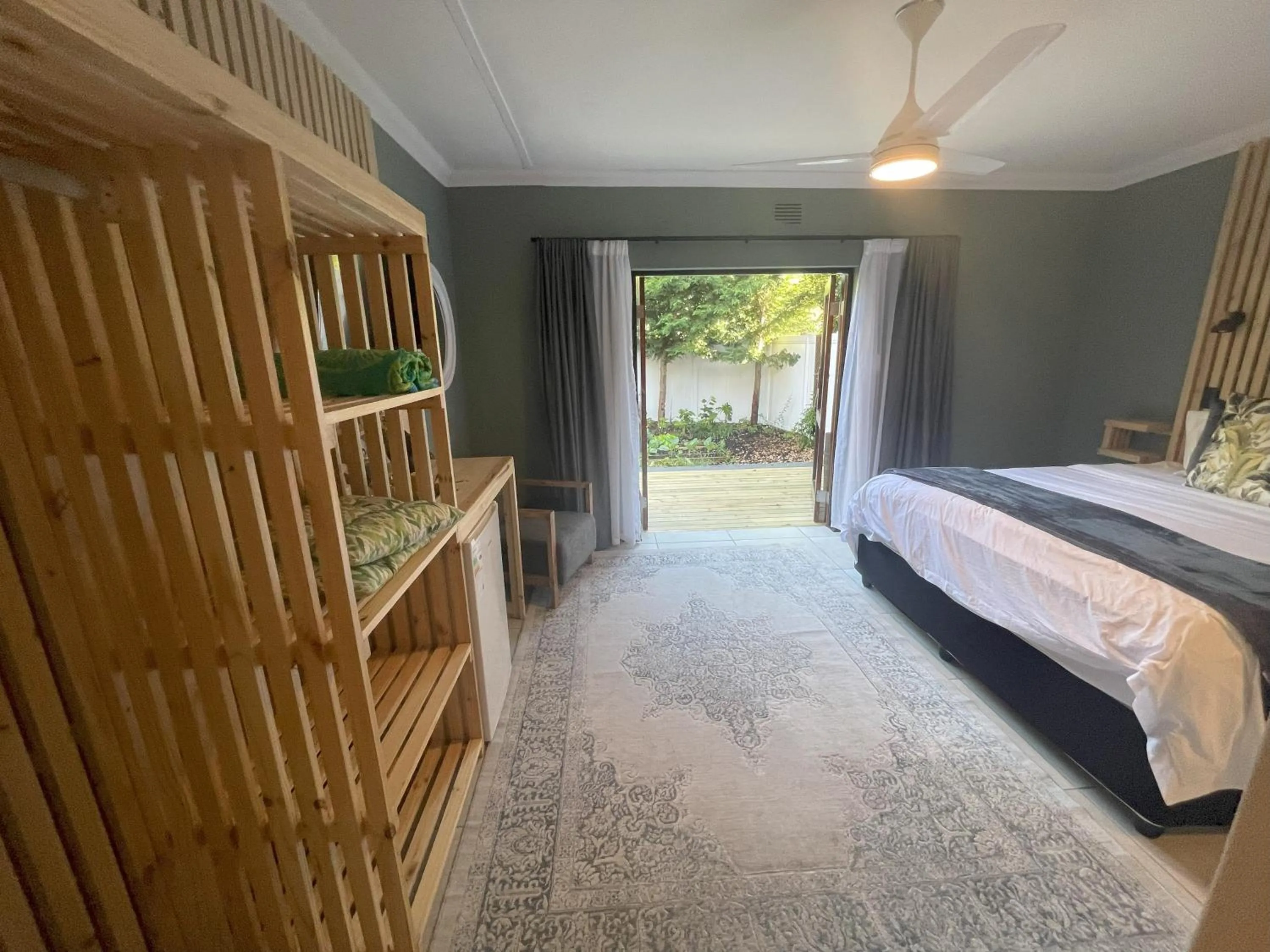 Photo of the whole room, Bed in Wilderness on Sea