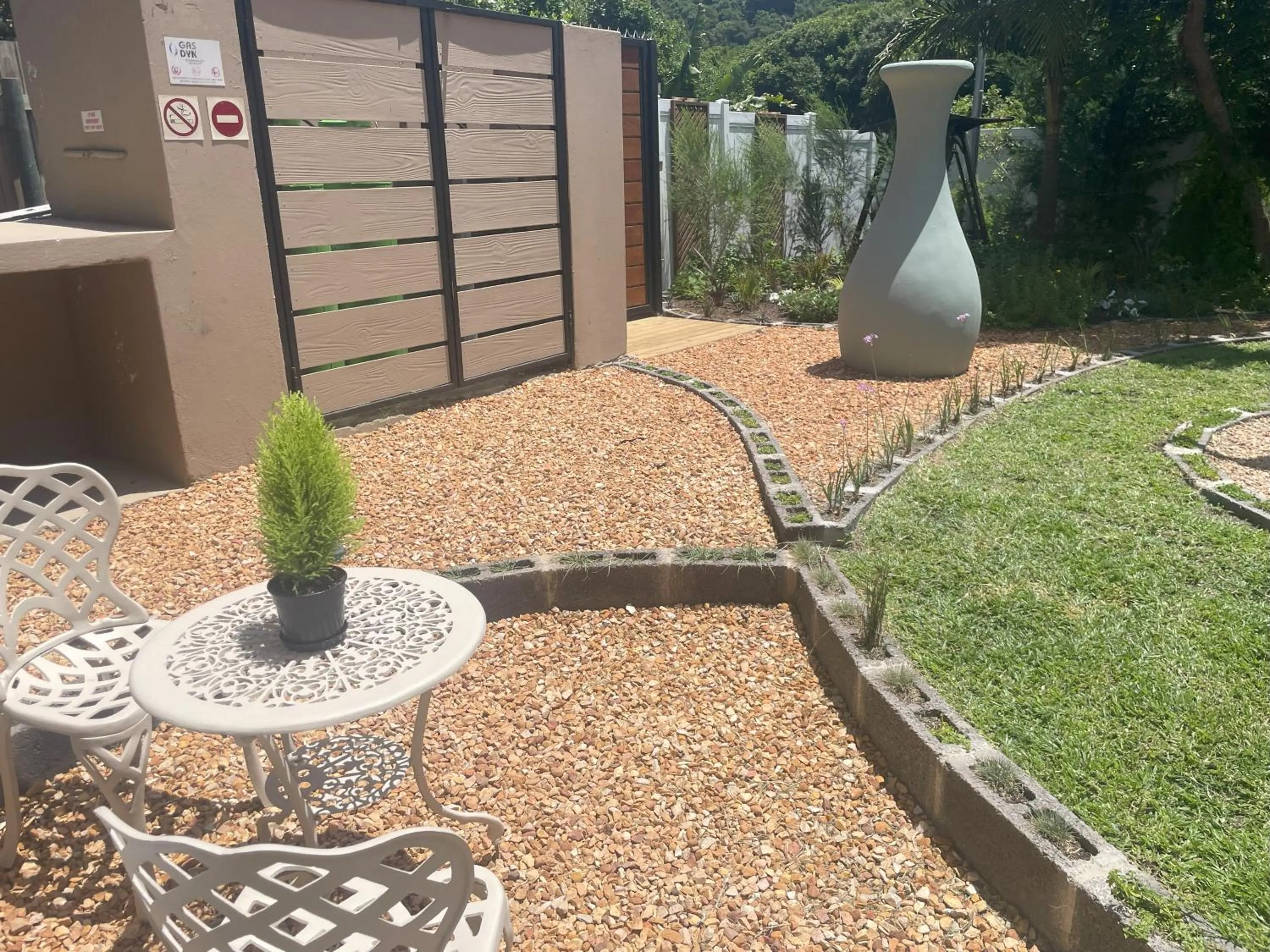 Patio in Wilderness on Sea