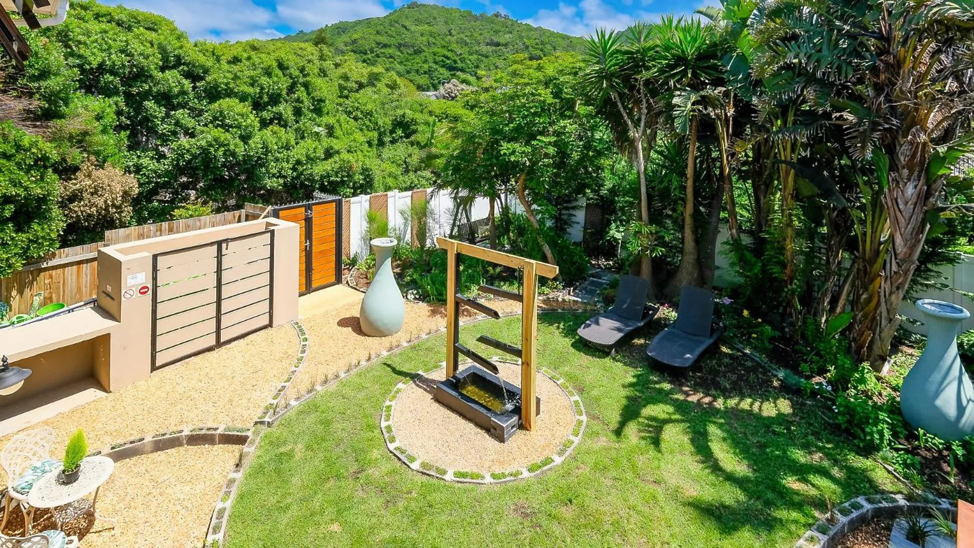 Garden view in Wilderness on Sea