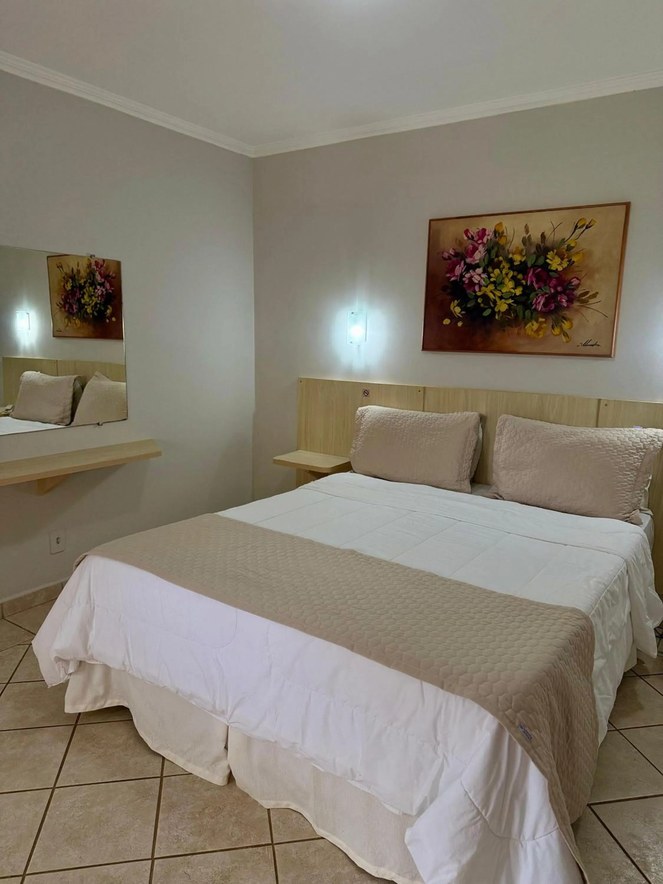 Bed in Vila Francesa Hotel