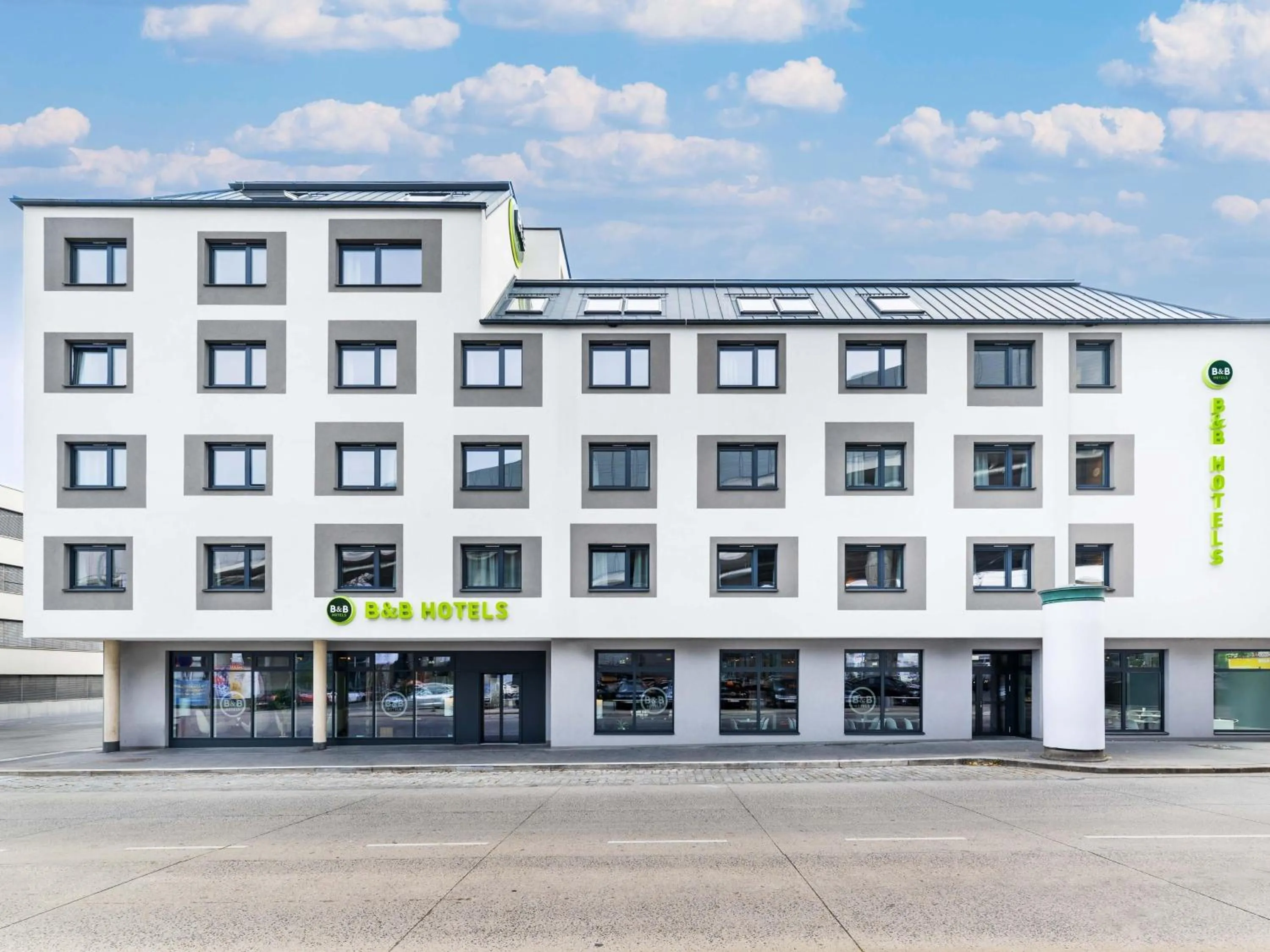 Property building in B&B HOTEL Wien-St-Marx