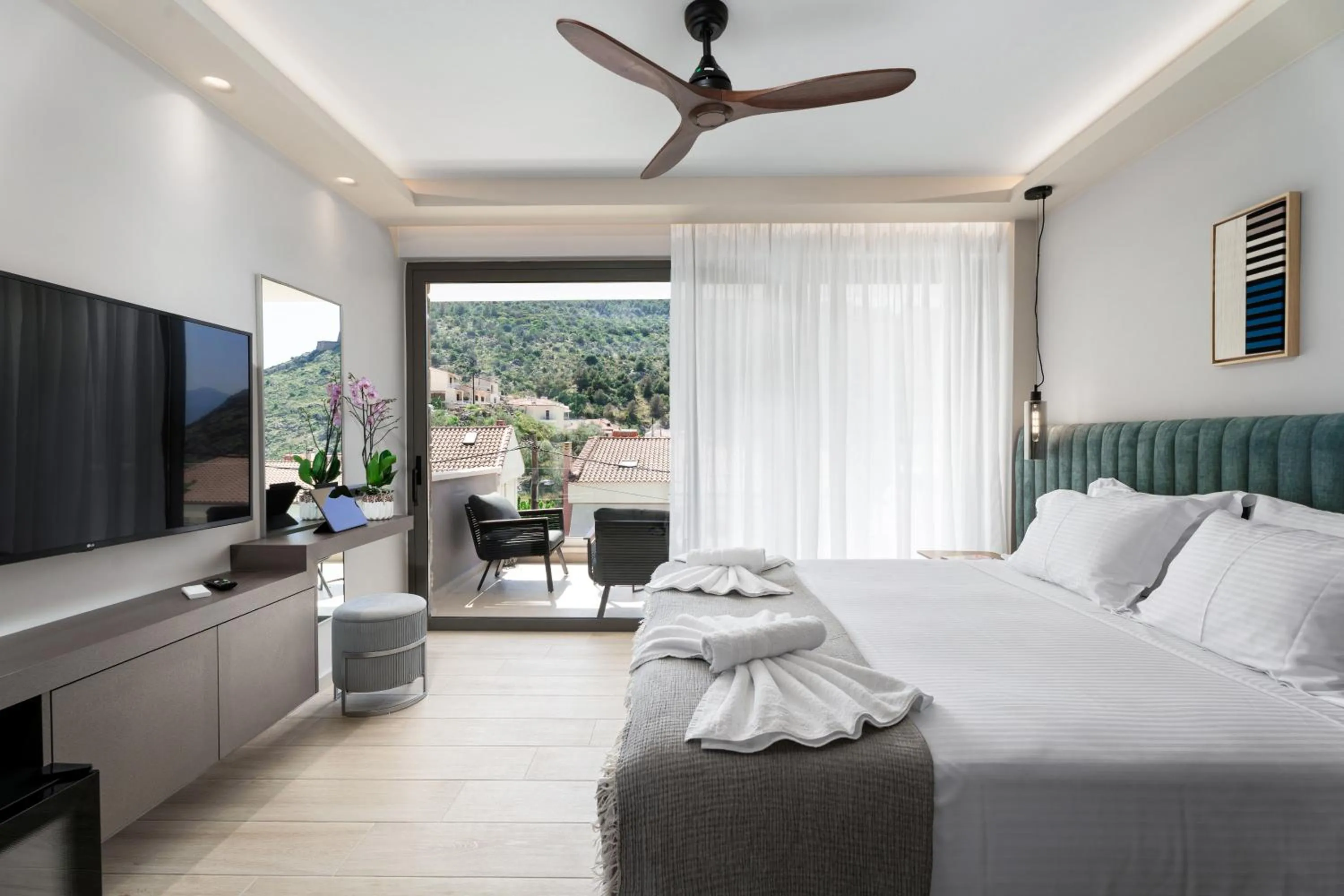 Bedroom, Bed in Ennea Muses Rooms and Suites