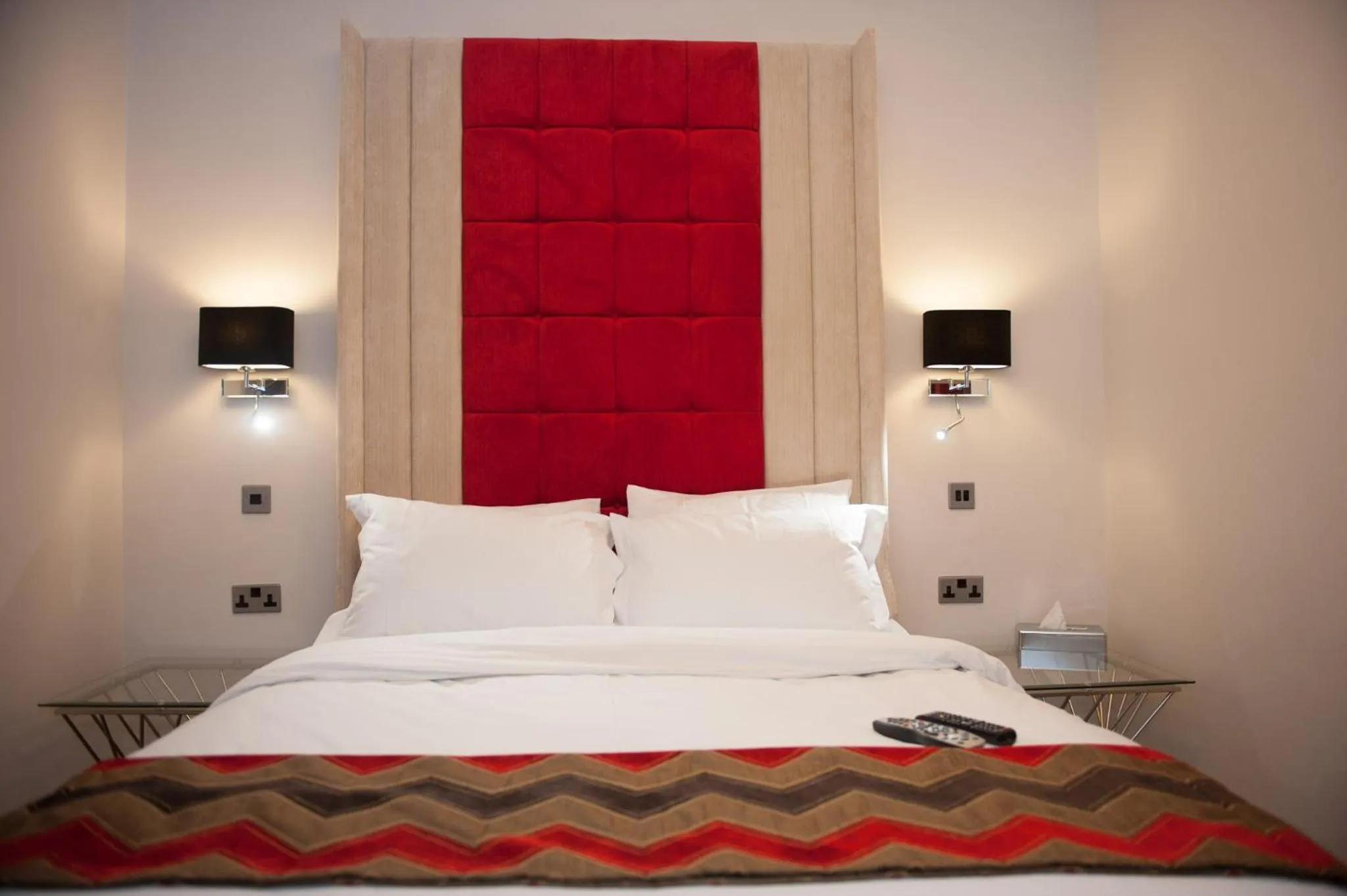 Bed in Hotel Forty One