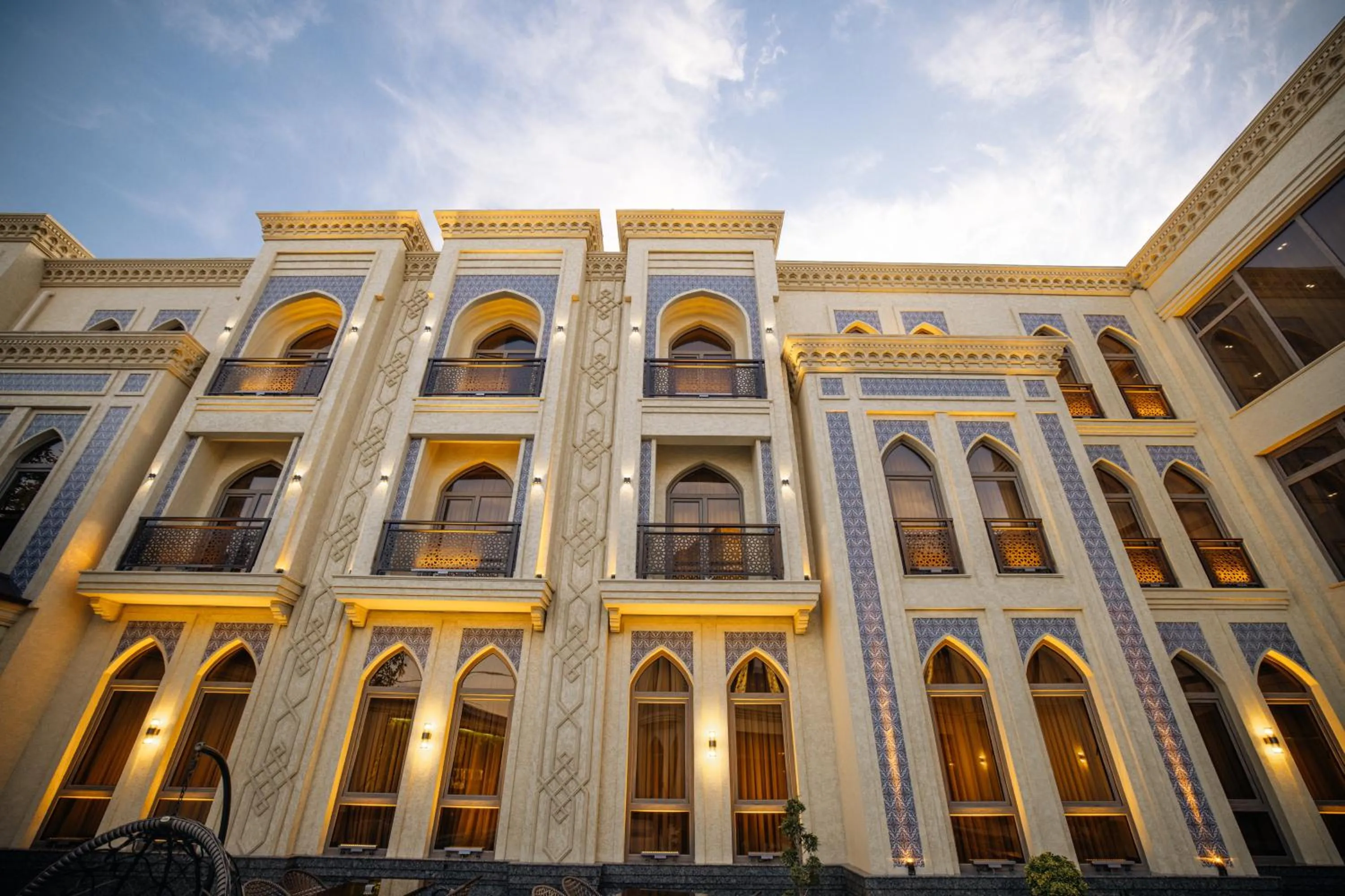 Property building in Kohinur Plaza