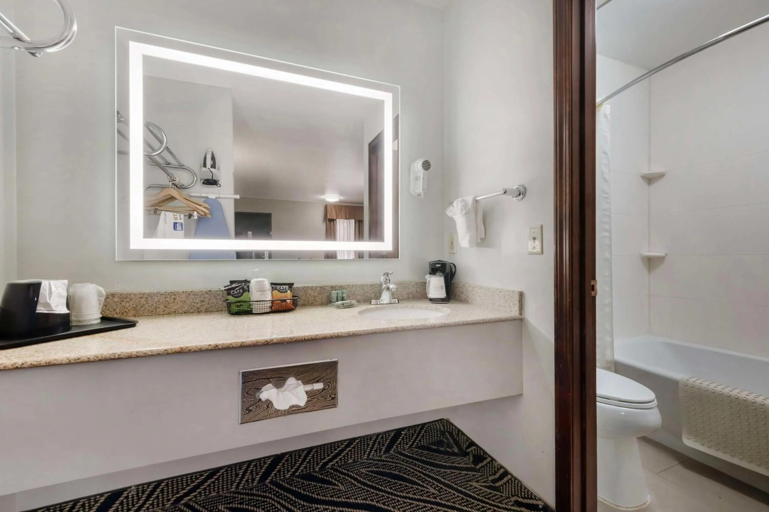 Bathroom in Best Western Red Carpet Inn