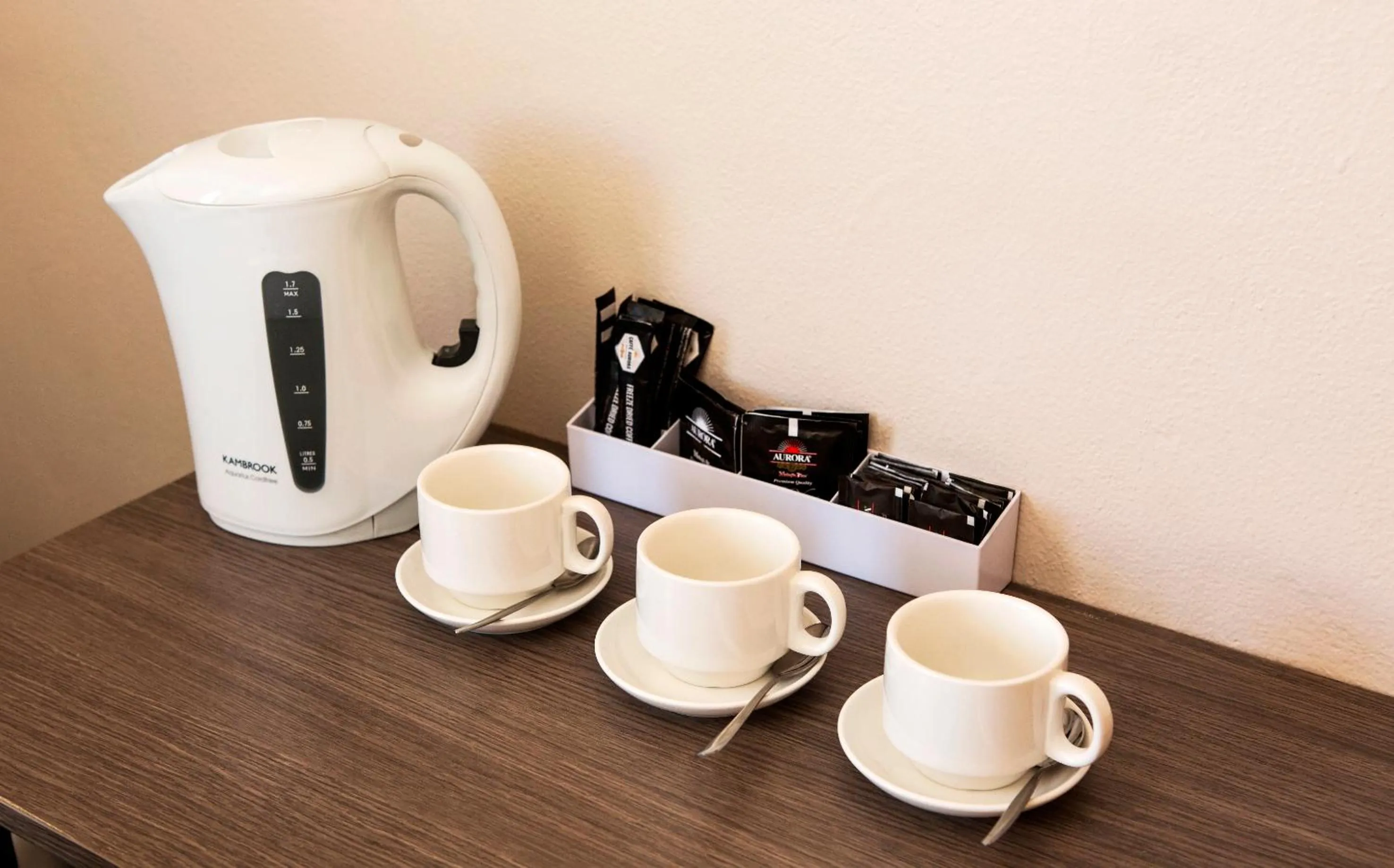 Coffee/tea facilities in Toongabbie Hotel