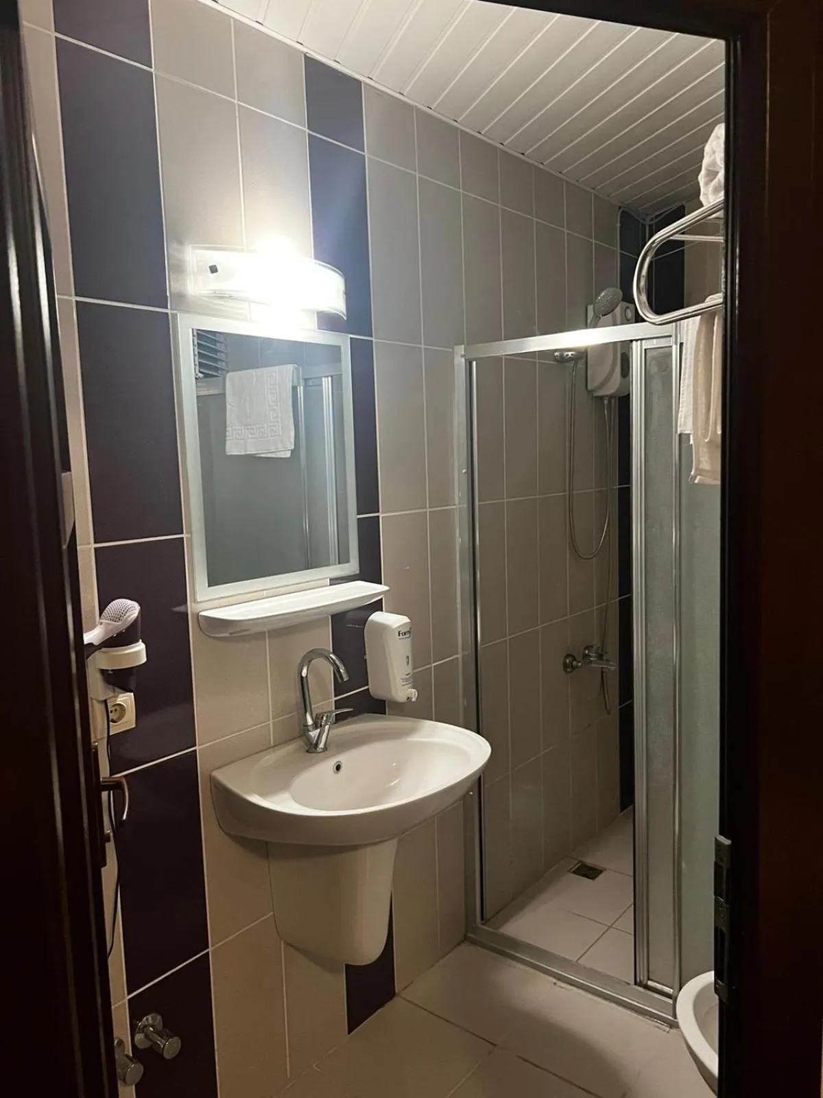 Bathroom in Denizkumu Hotel