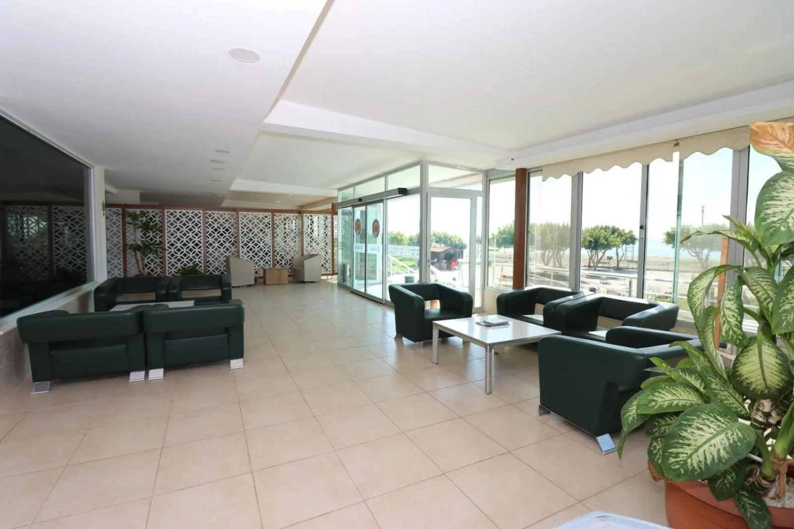 Lobby or reception in Denizkumu Hotel