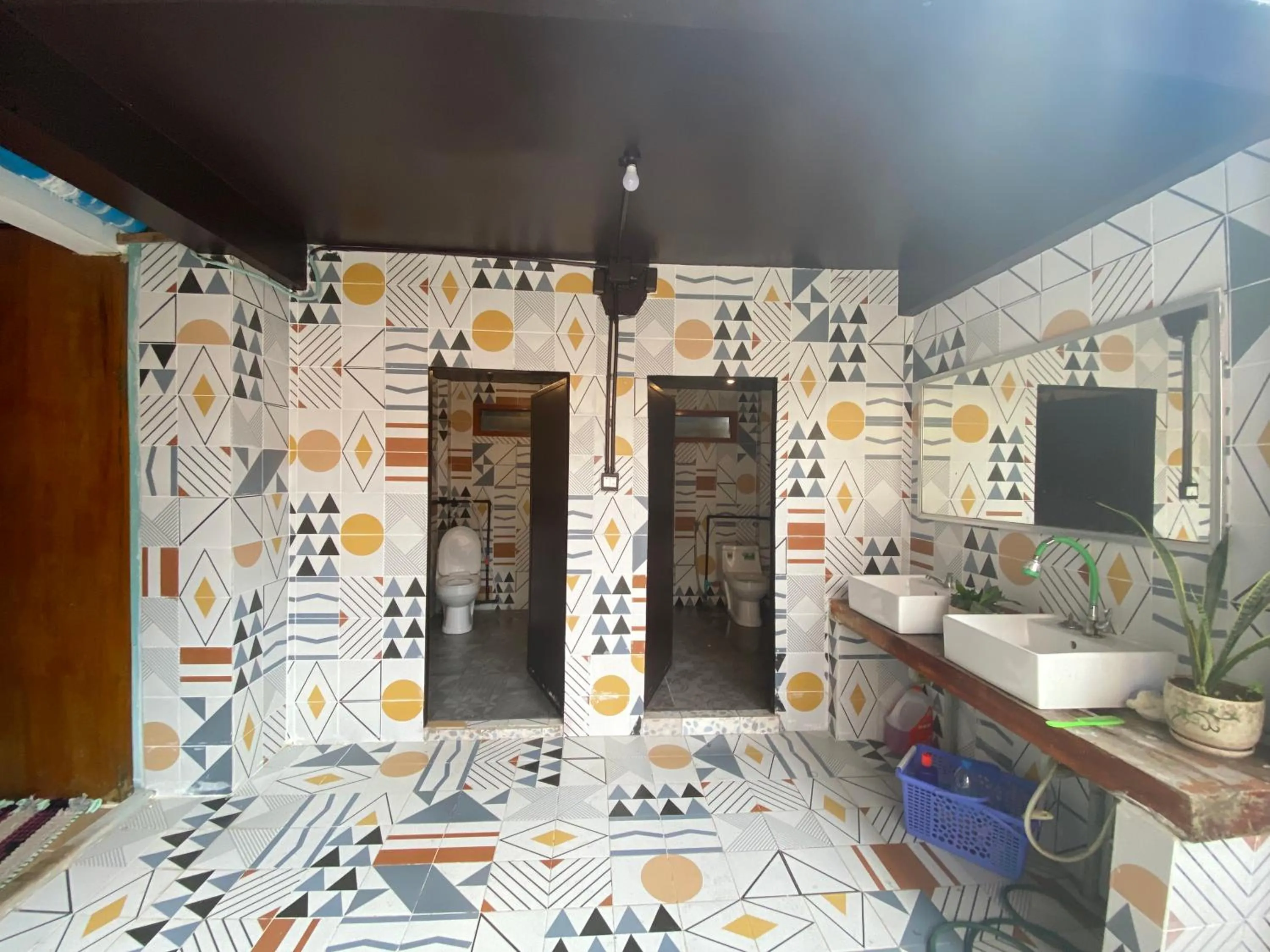 White Rose Guesthouse