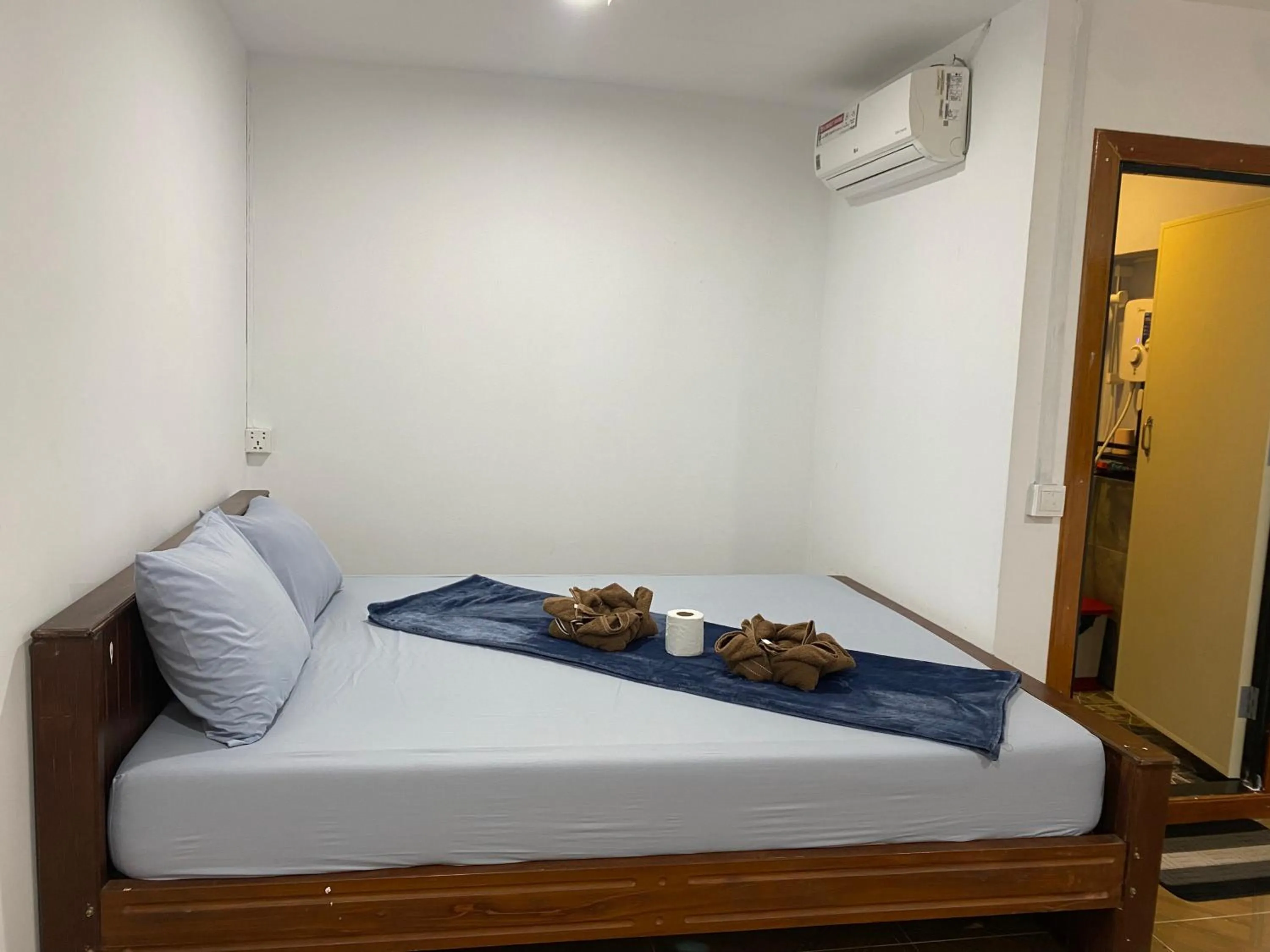Bed in White Rose Guesthouse
