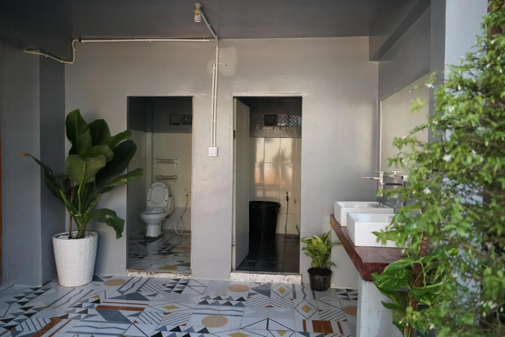 Bathroom in White Rose Guesthouse