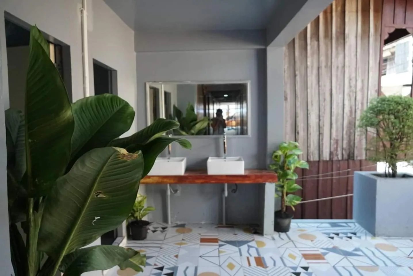 White Rose Guesthouse