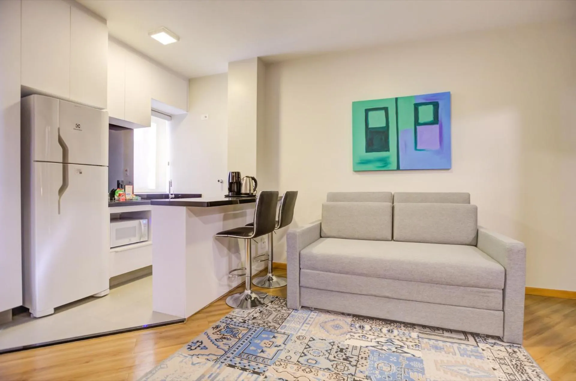 Kitchen or kitchenette in Hampton Park São Paulo Jardins