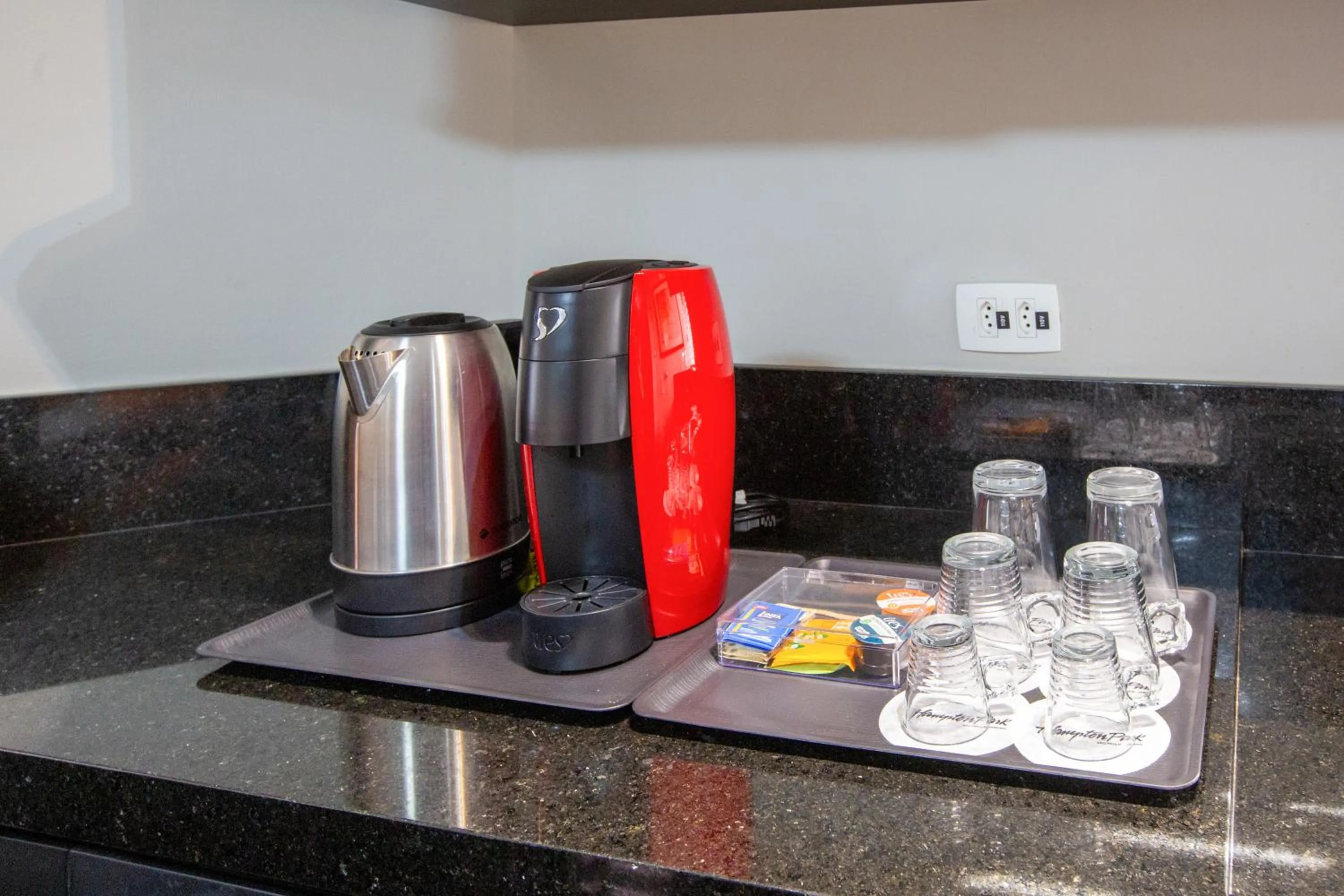 Coffee/tea facilities in Hampton Park São Paulo Jardins