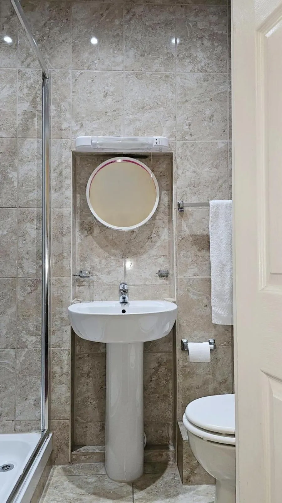 Hyde Park Court Hotel