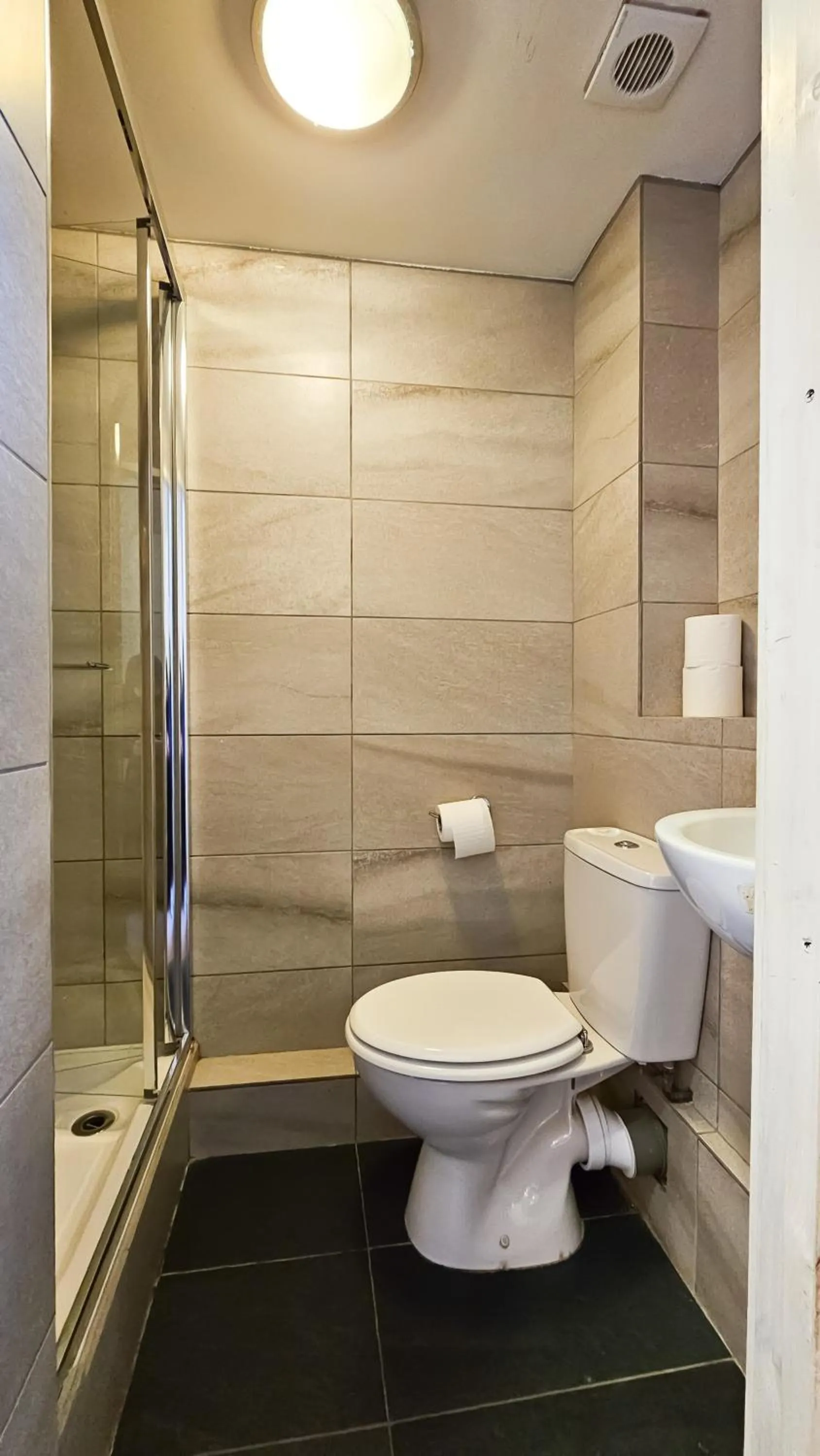 Hyde Park Court Hotel