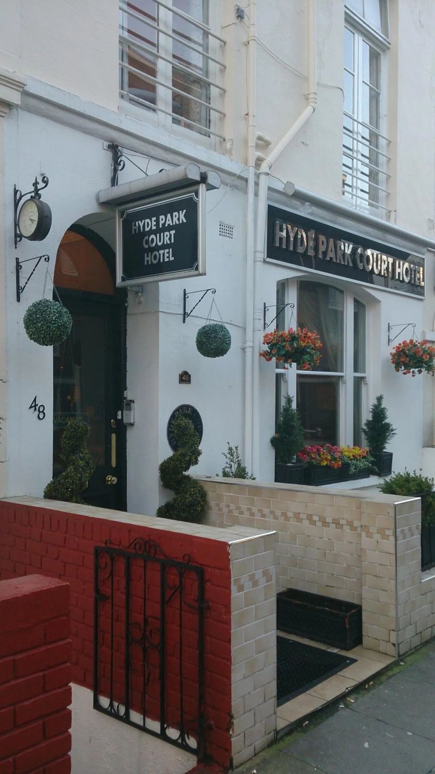 Facade/entrance in Hyde Park Court Hotel