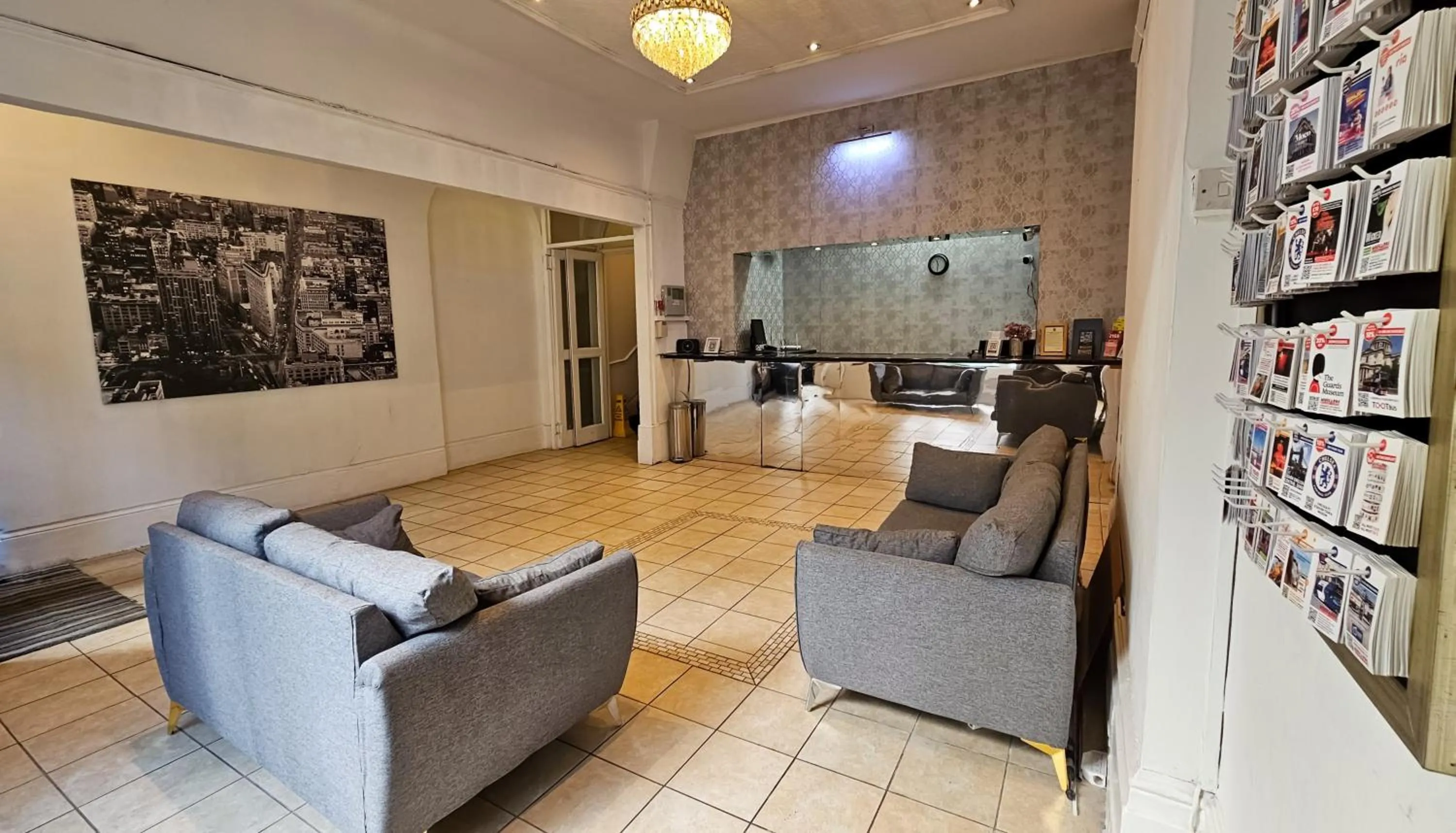 Hyde Park Court Hotel