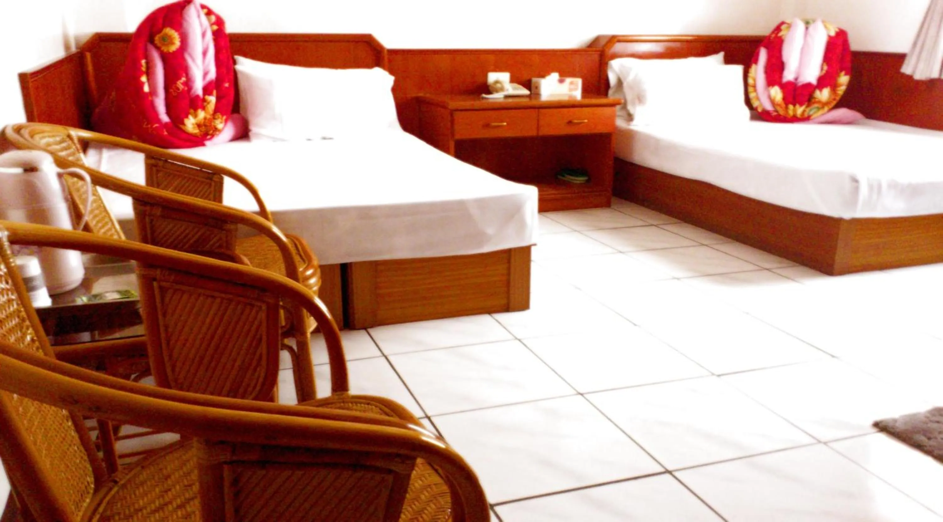 Bed in Jin Lon Hotel