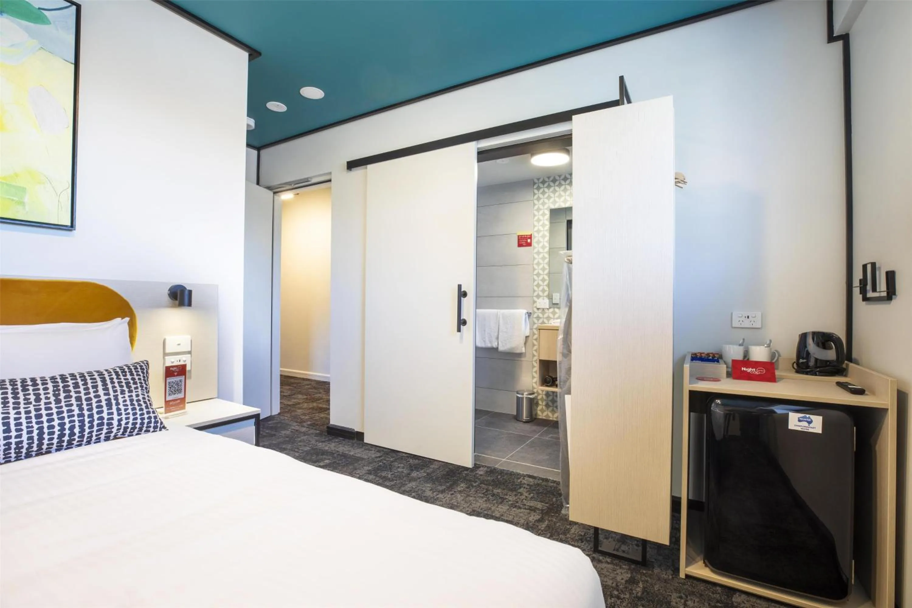 Bedroom, Bed in Nightcap at Prince of Wales Hotel