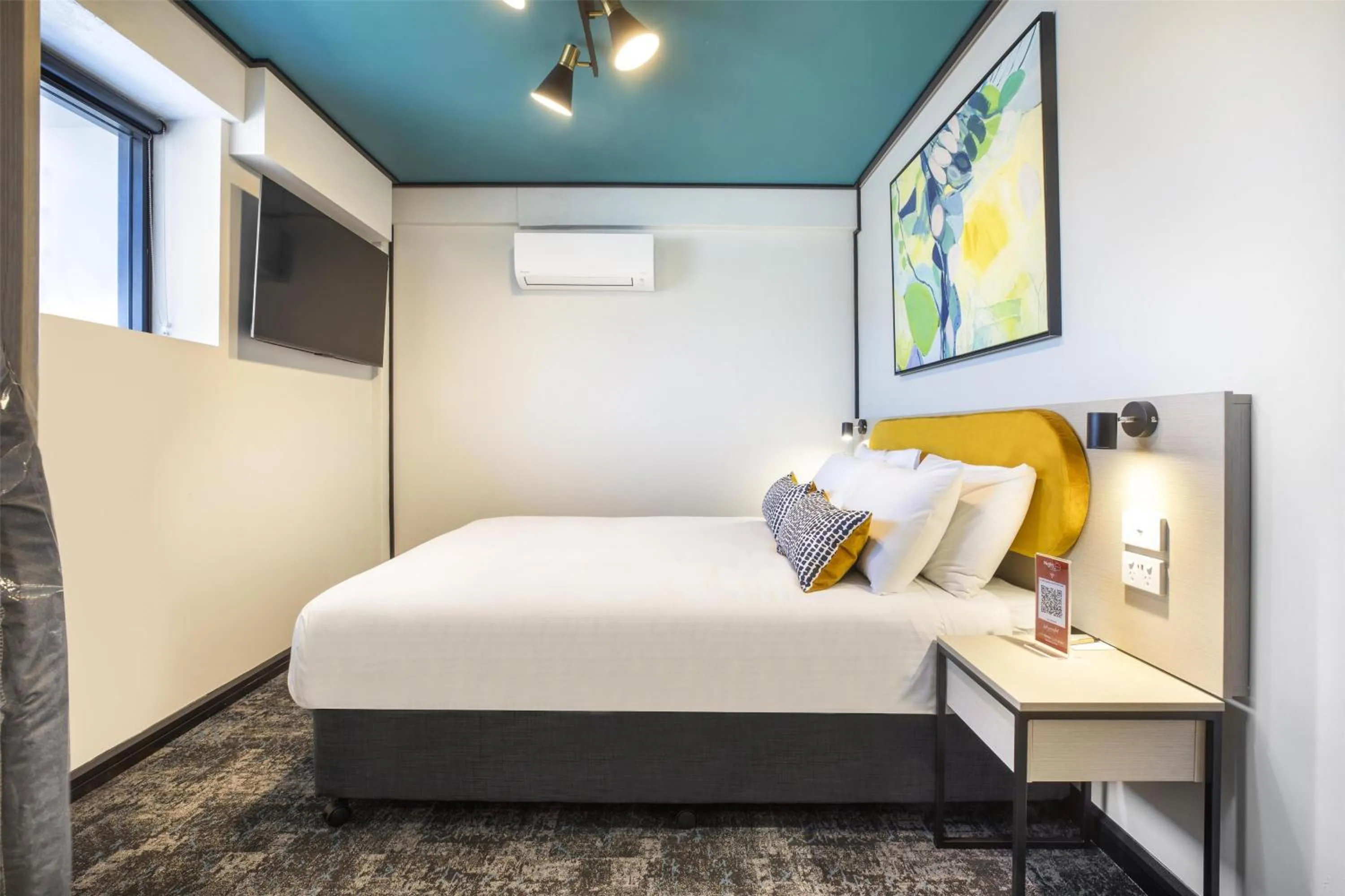 Bedroom, Bed in Nightcap at Prince of Wales Hotel