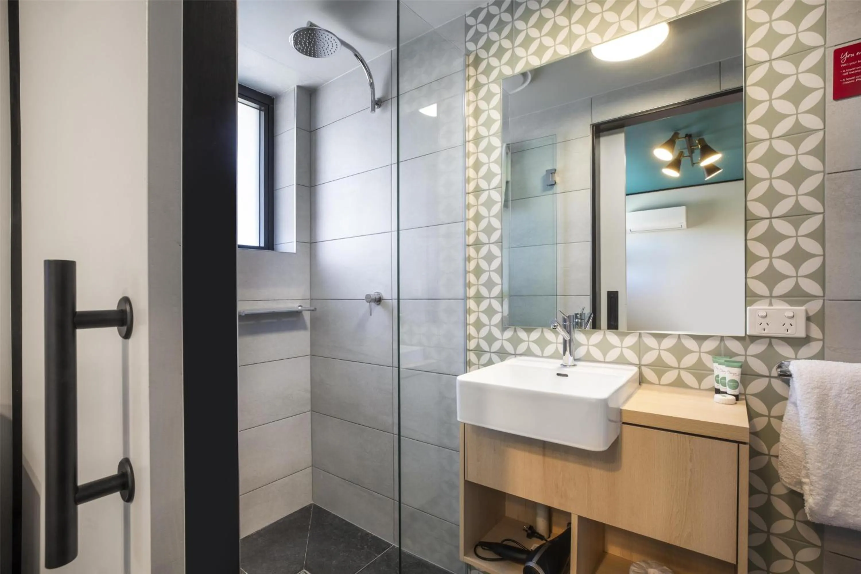 Bathroom in Nightcap at Prince of Wales Hotel