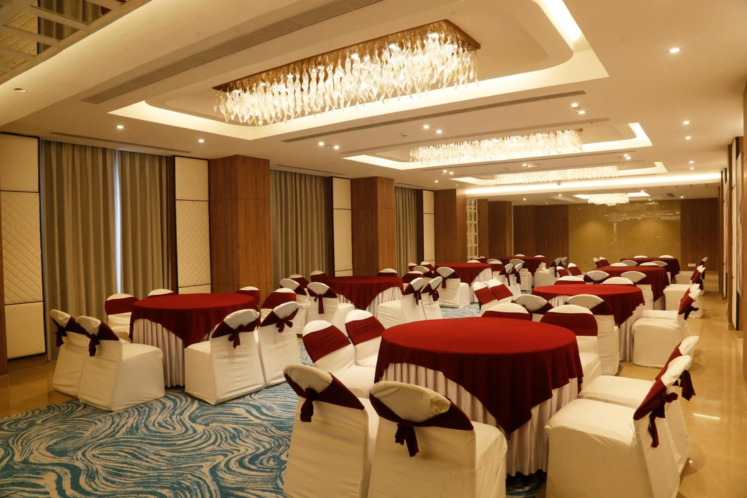 Meeting/conference room in Tulip Inn Zirakpur