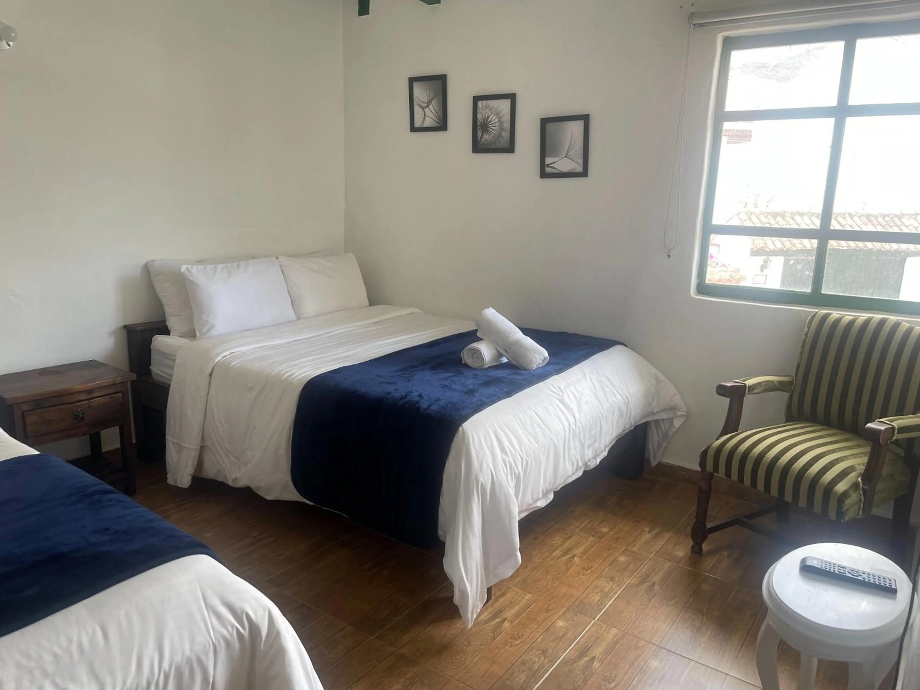 Photo of the whole room, Bed in Celeste Villa de Leyva