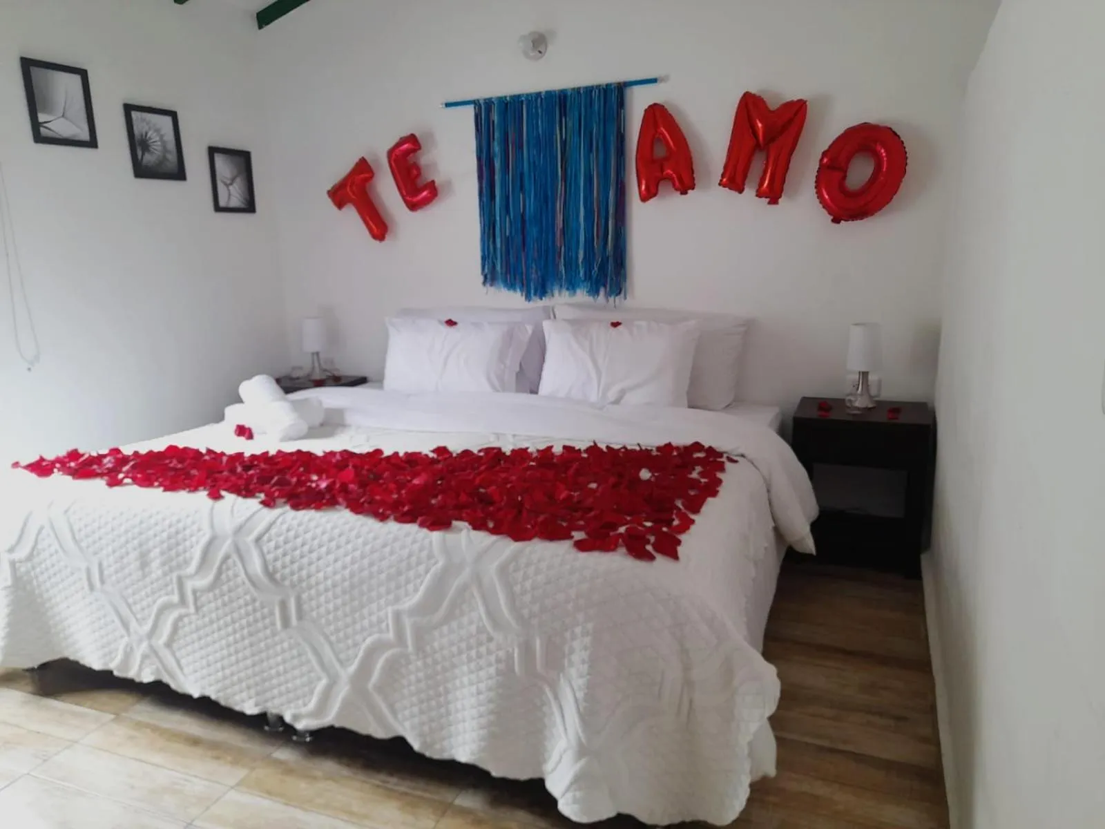 Photo of the whole room, Bed in Celeste Villa de Leyva