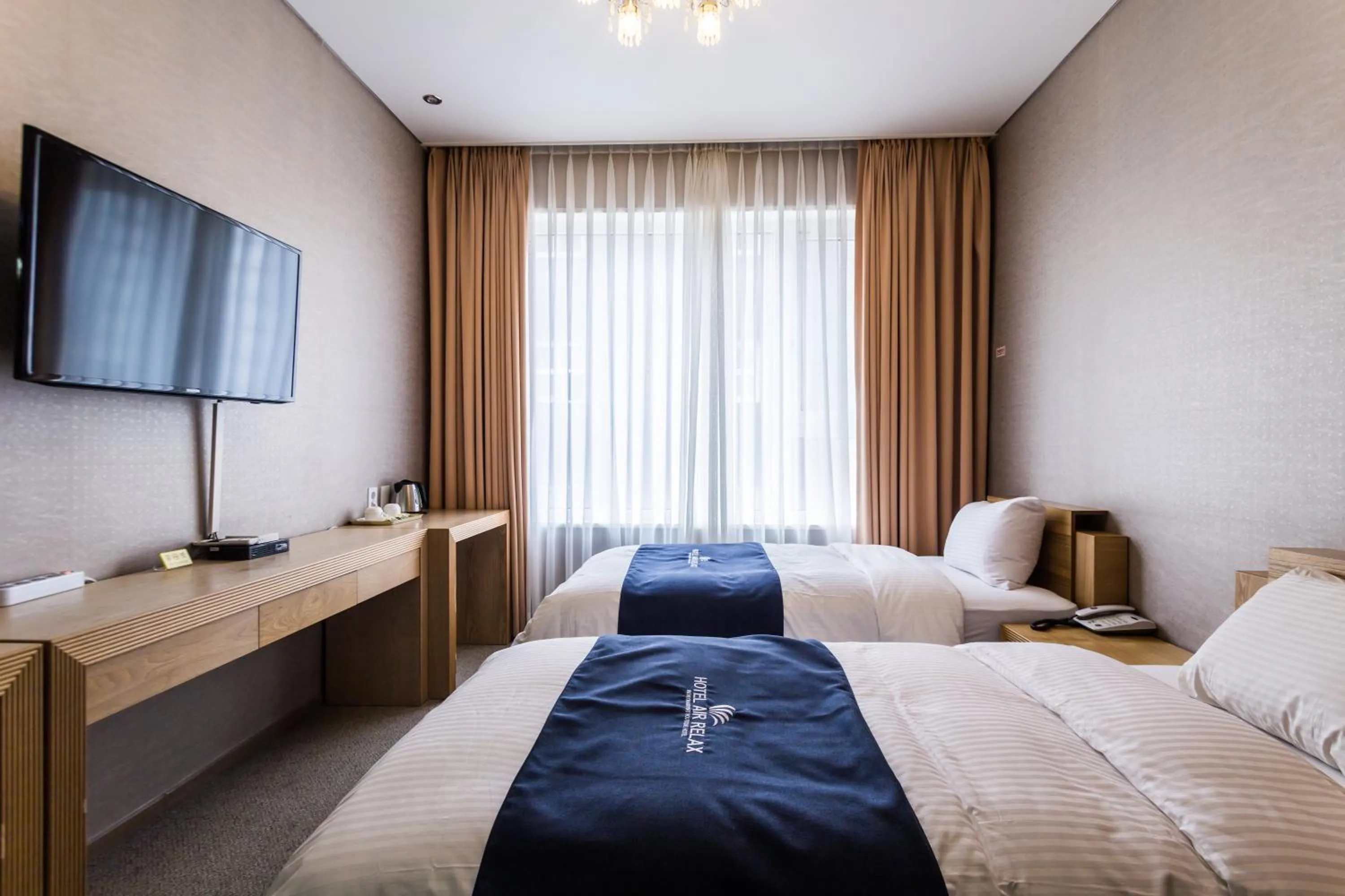 Toilet, Bed in Incheon Aiport Airrelax hotel