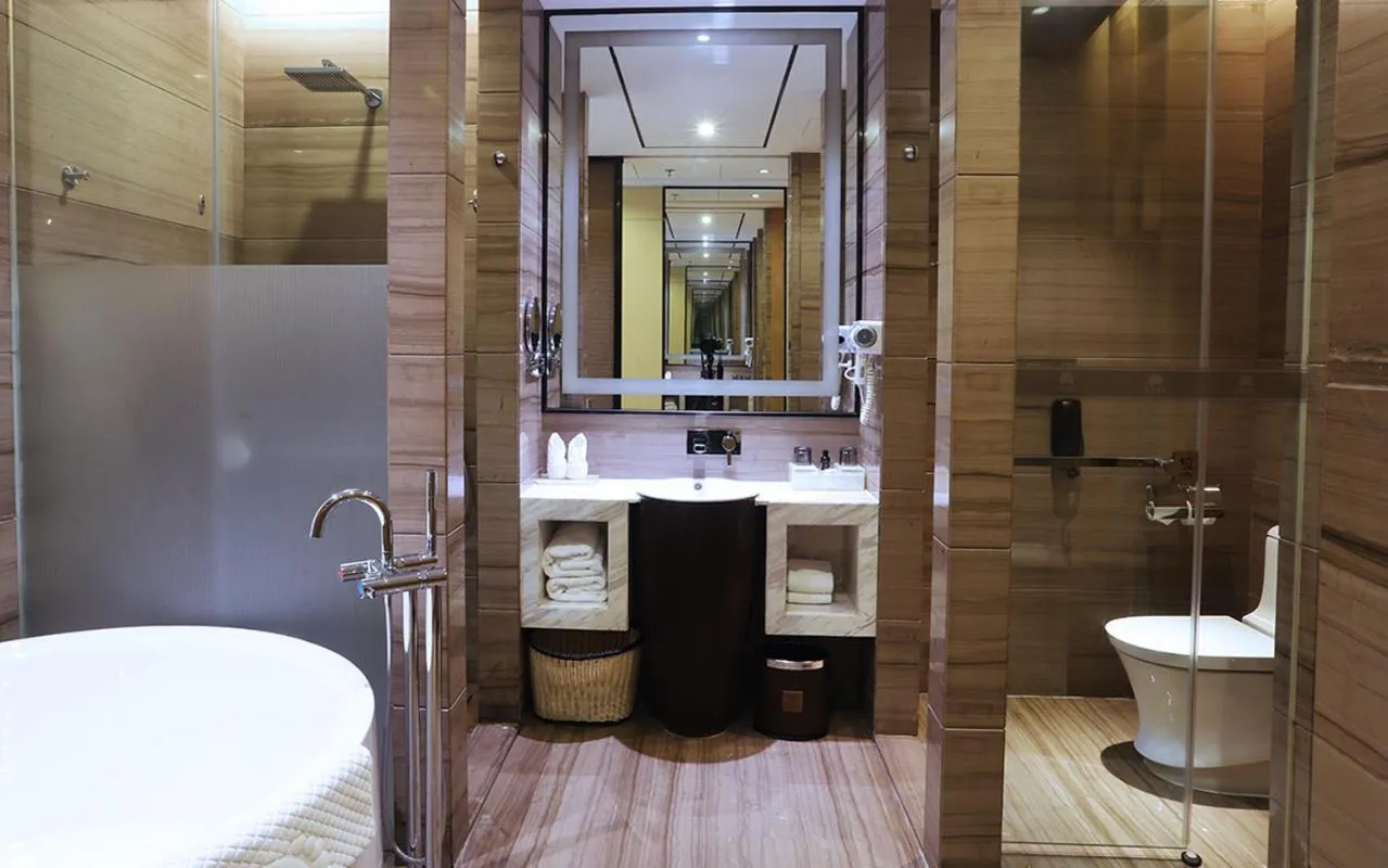 Toilet in Zhuhai Palm Spring Hotel