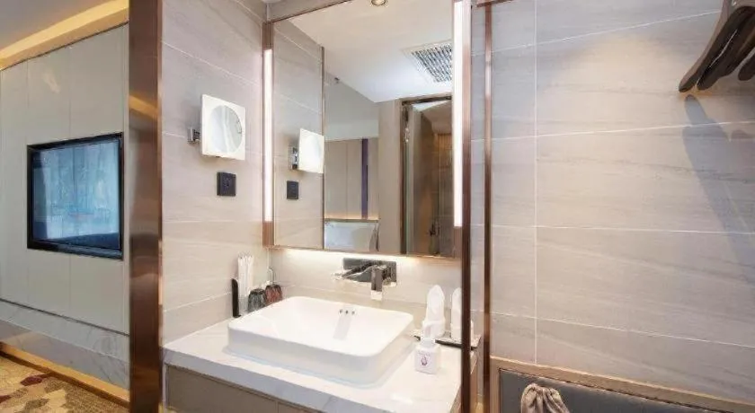 Lavande Hotel Changchun New District North Lake Longxiang Plaza