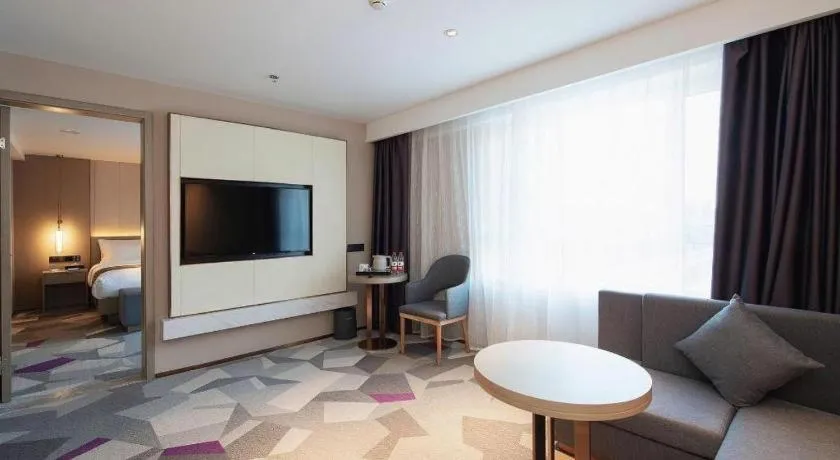 Lavande Hotel Changchun New District North Lake Longxiang Plaza