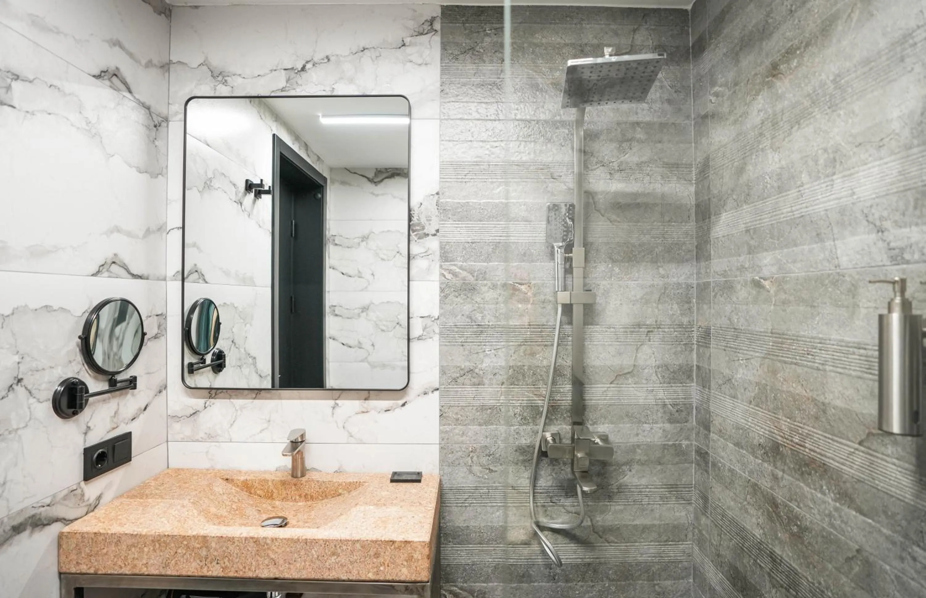 Bathroom in Hotel Splendid Tbilisi