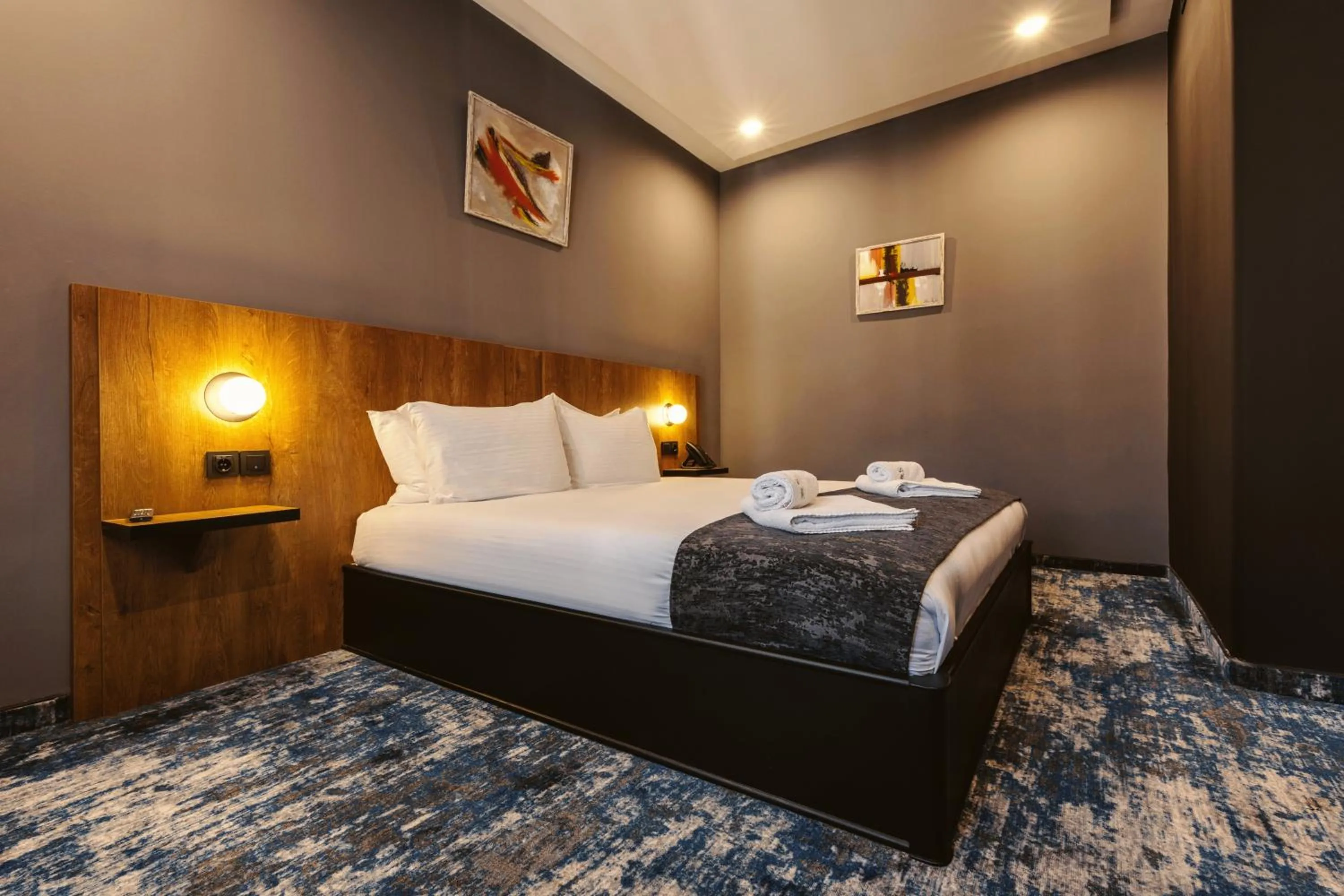 Bedroom, Bed in Hotel Splendid Tbilisi