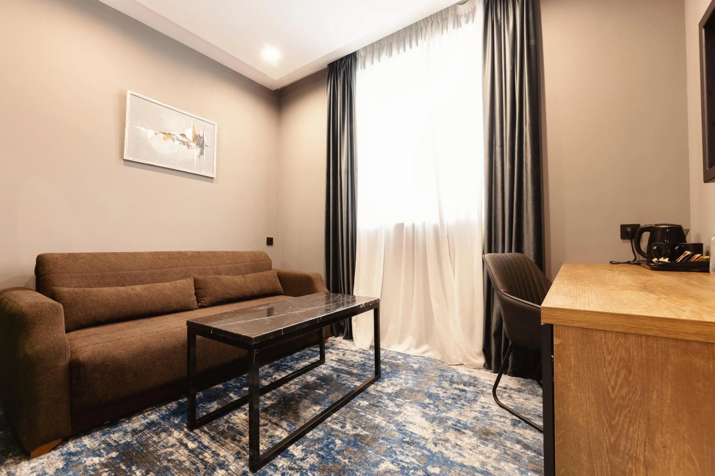 Photo of the whole room in Hotel Splendid Tbilisi