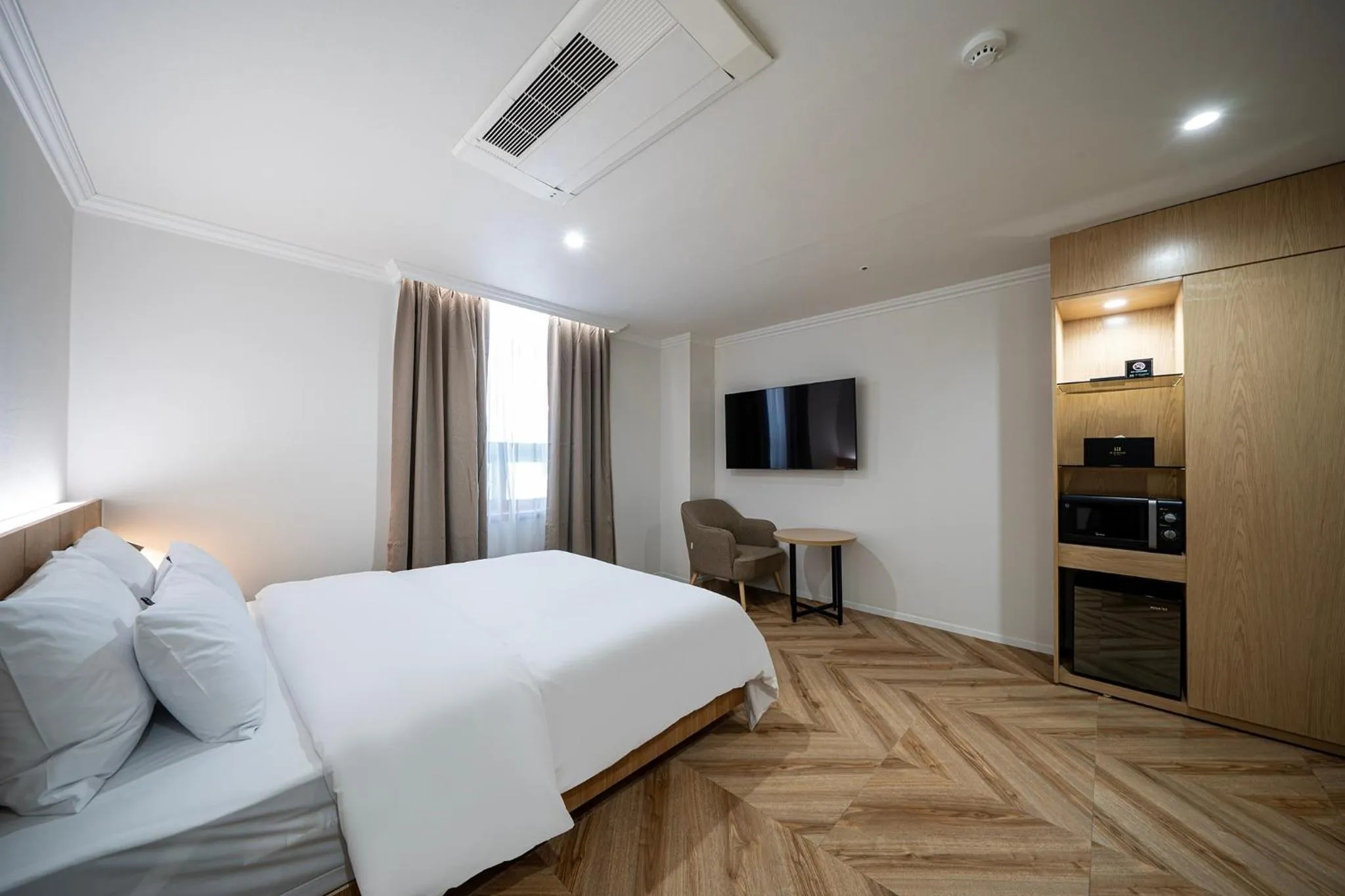 Bed in H Avenue Gumi Okgye