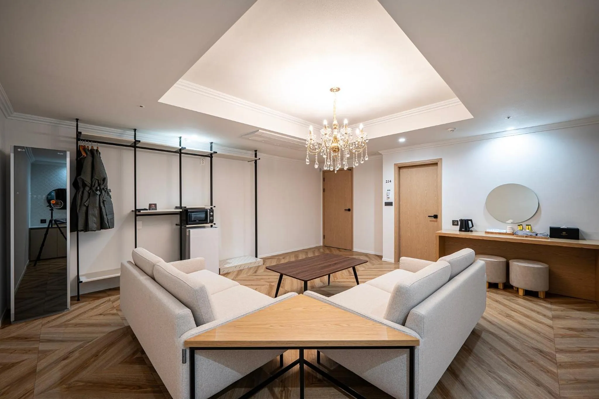 Living room in H Avenue Gumi Okgye